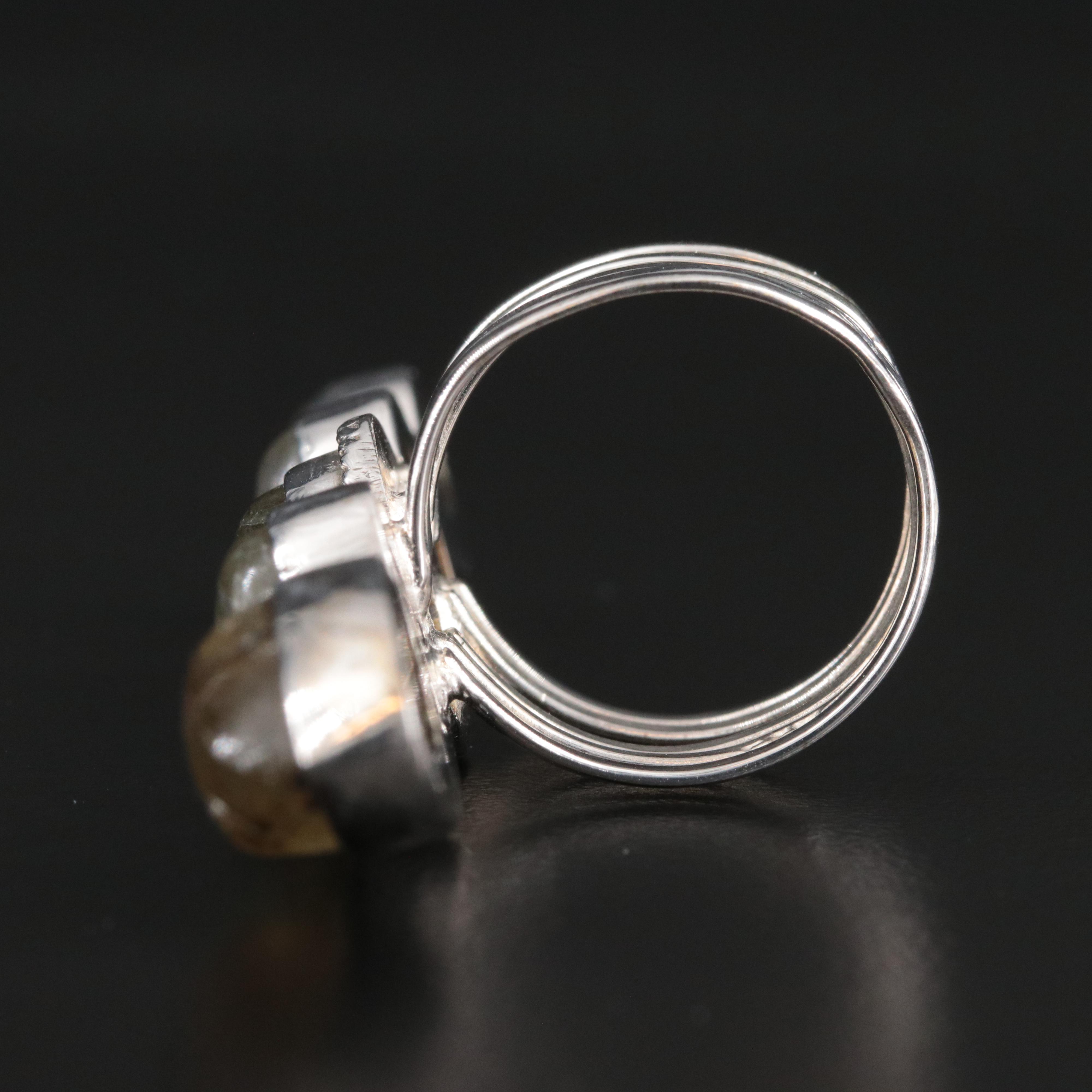 Sterling Labradorite Pointer Ring