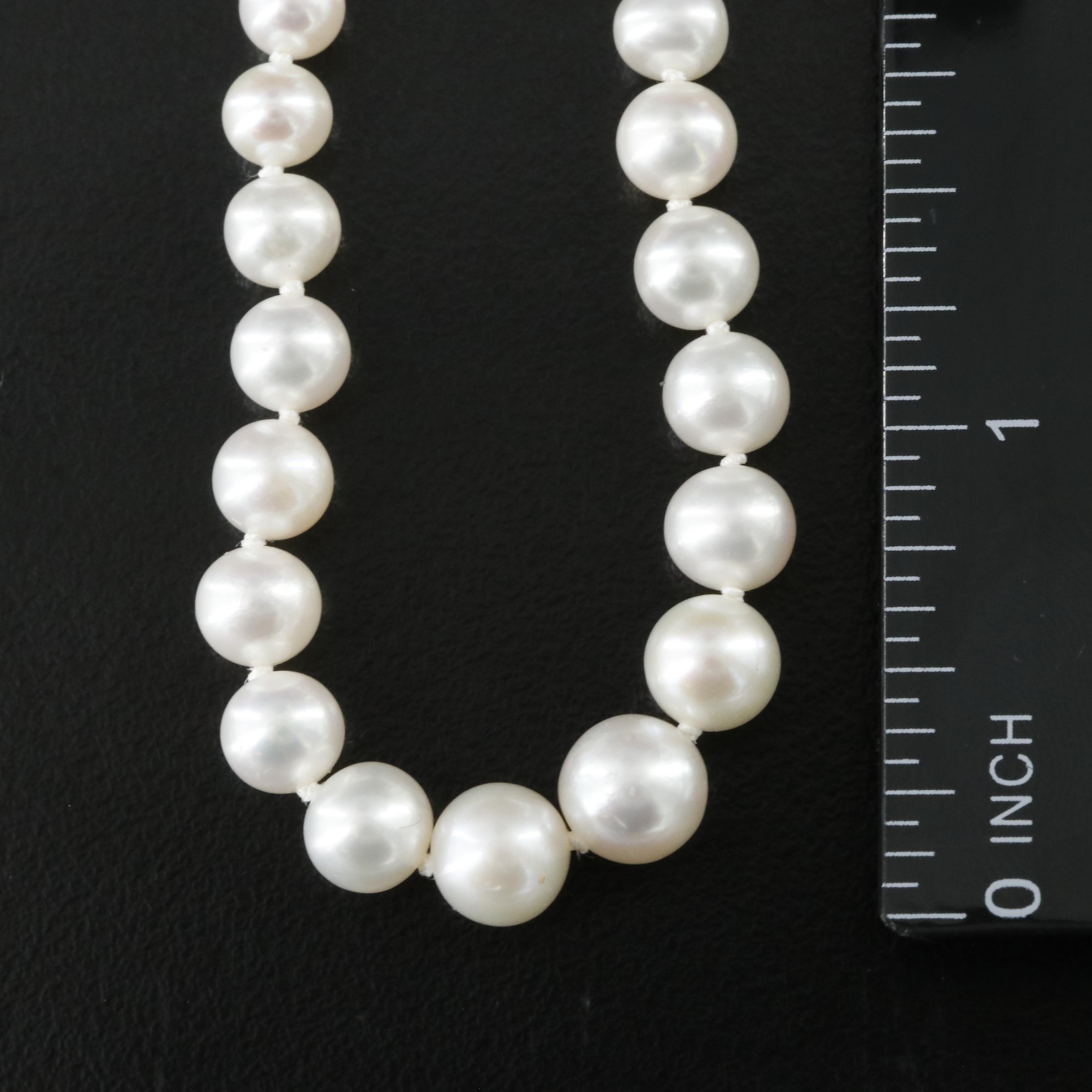 Graduated Pearl Necklace with 14K Clasp
