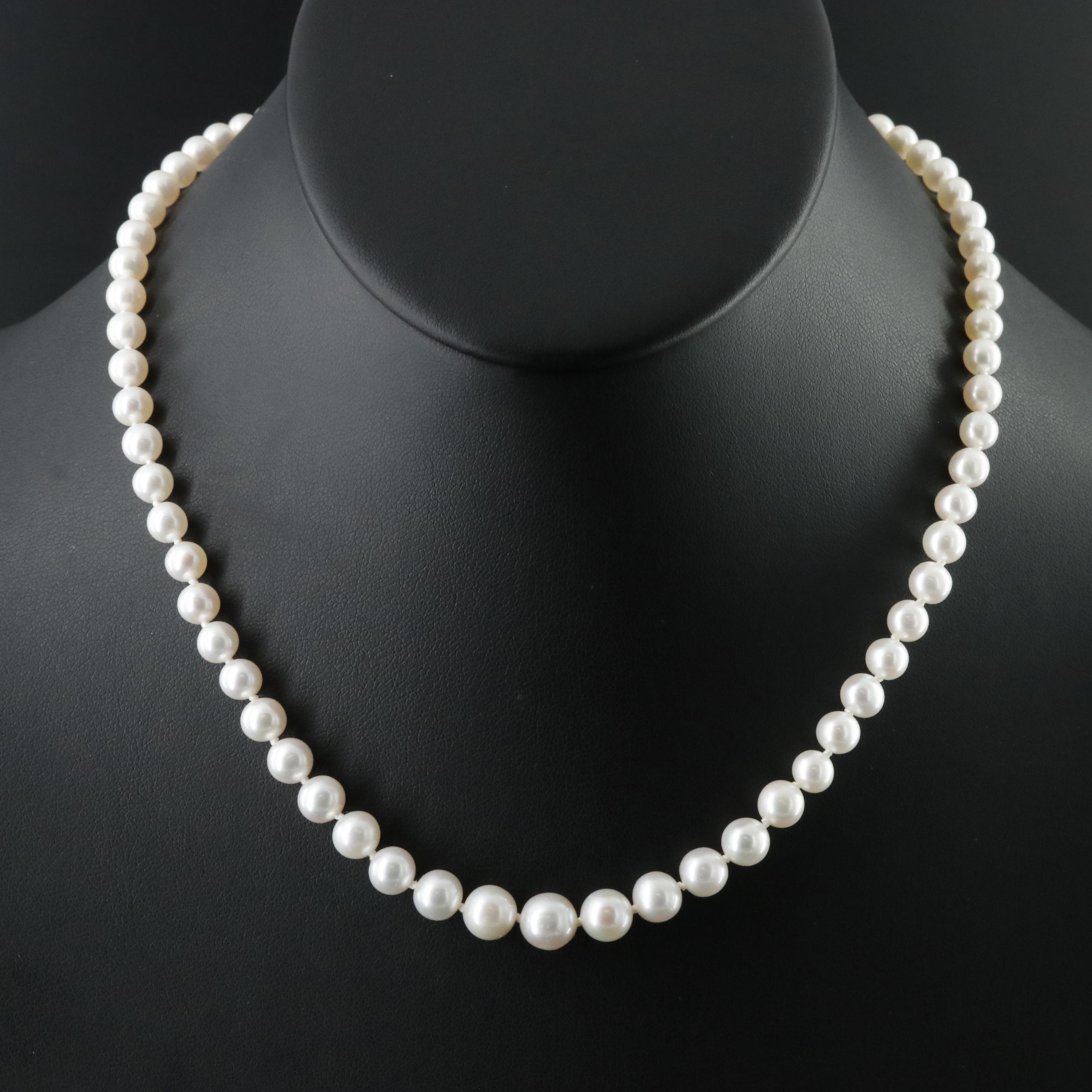 Graduated Pearl Necklace with 14K Clasp