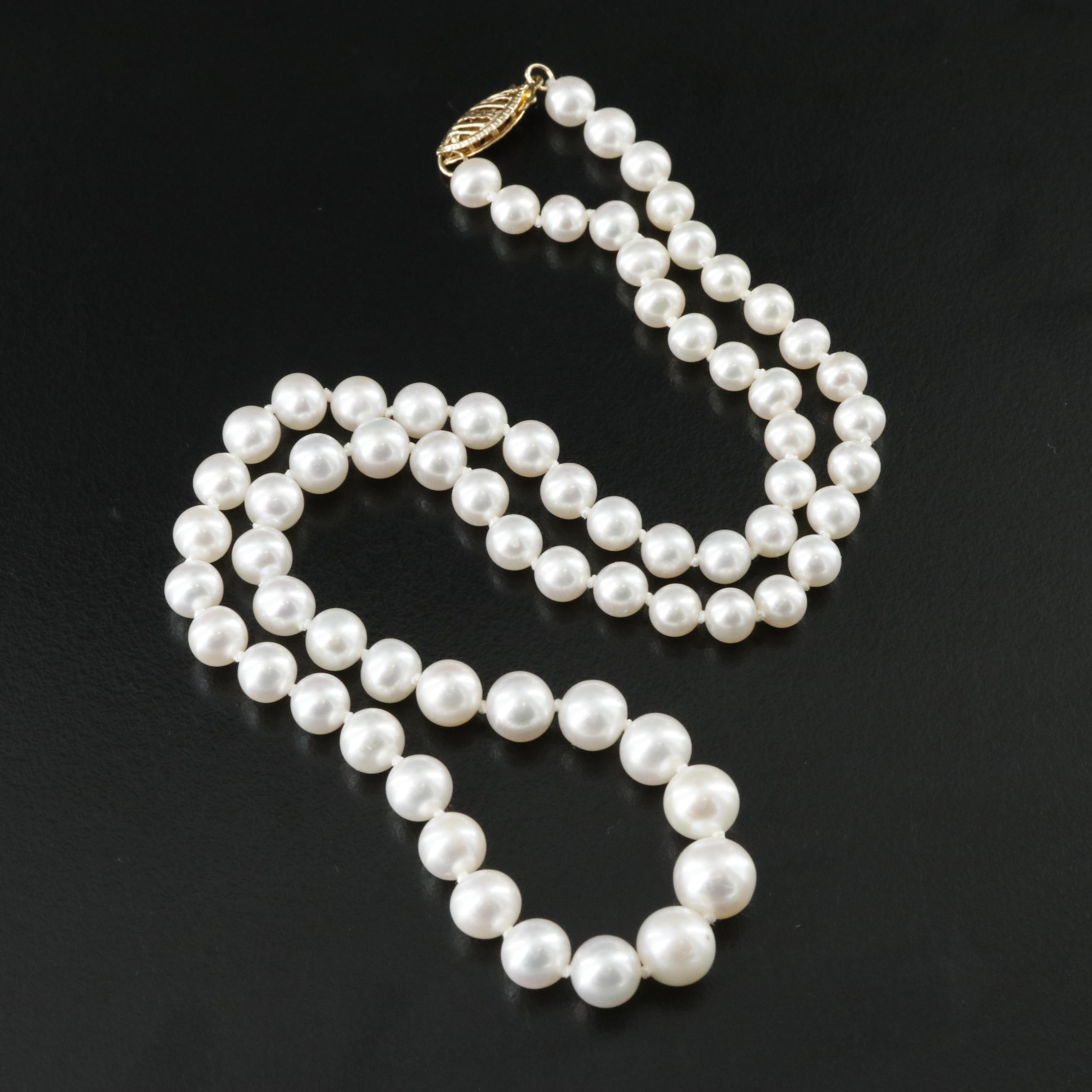 Graduated Pearl Necklace with 14K Clasp