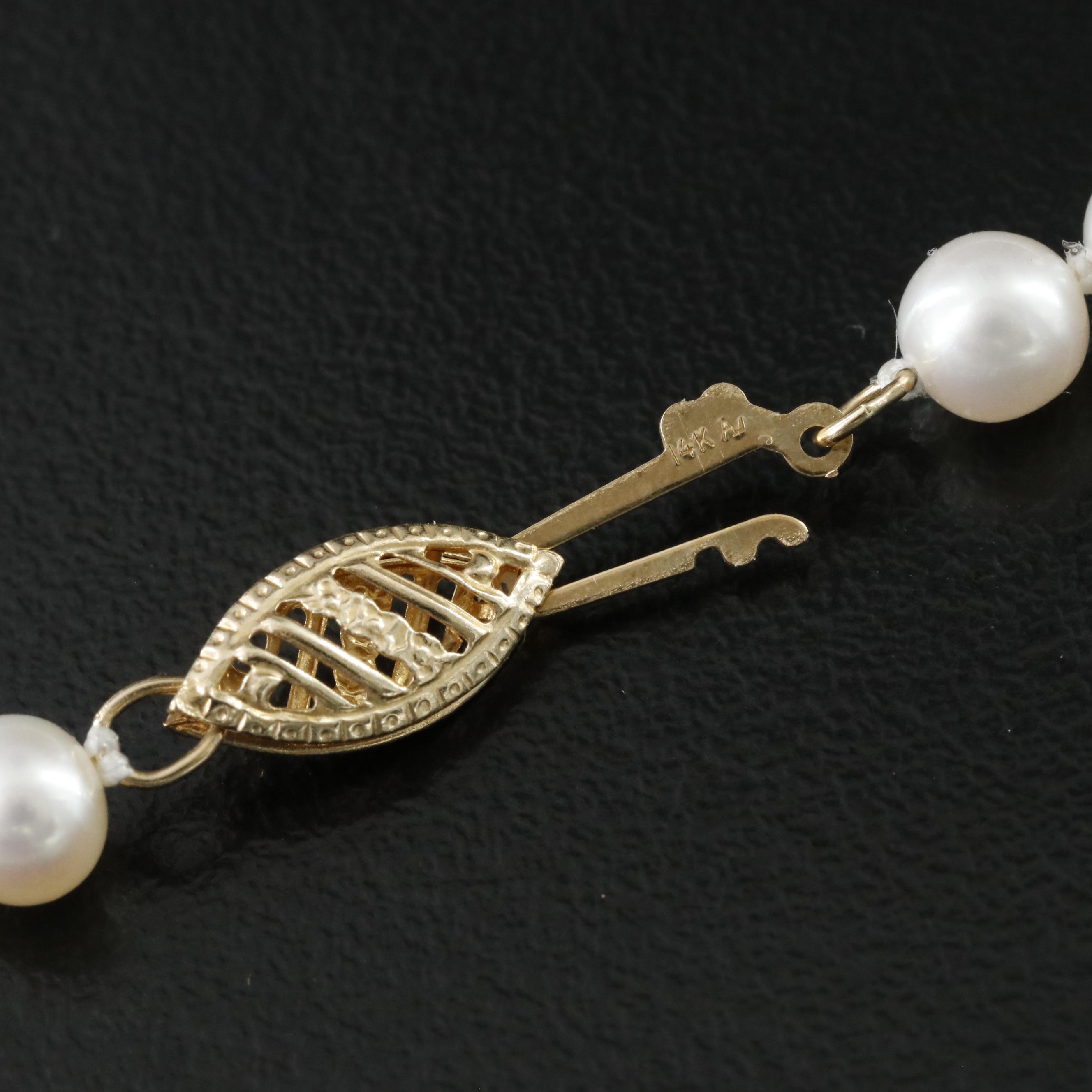 Graduated Pearl Necklace with 14K Clasp
