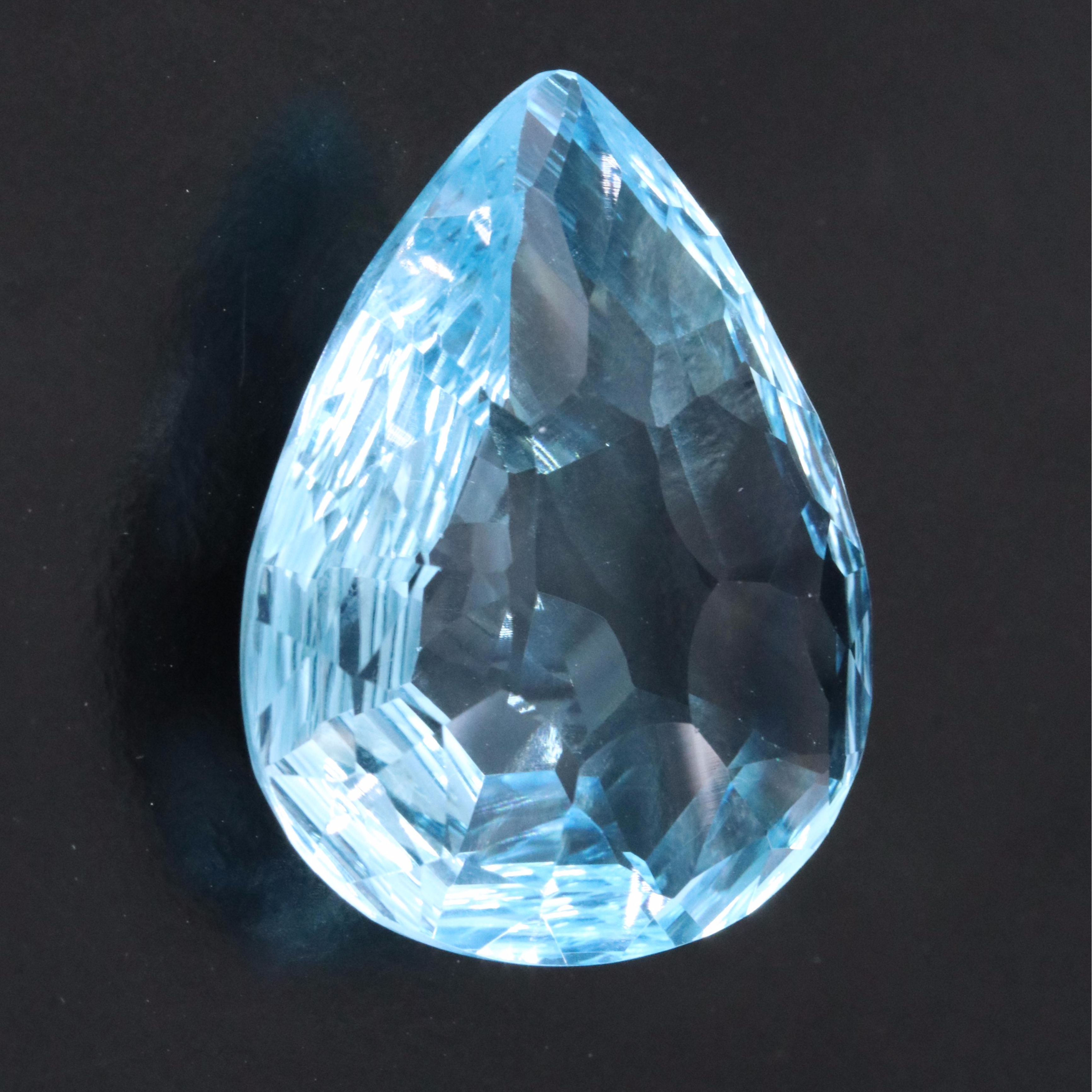 Loose 29.03 CT Topaz