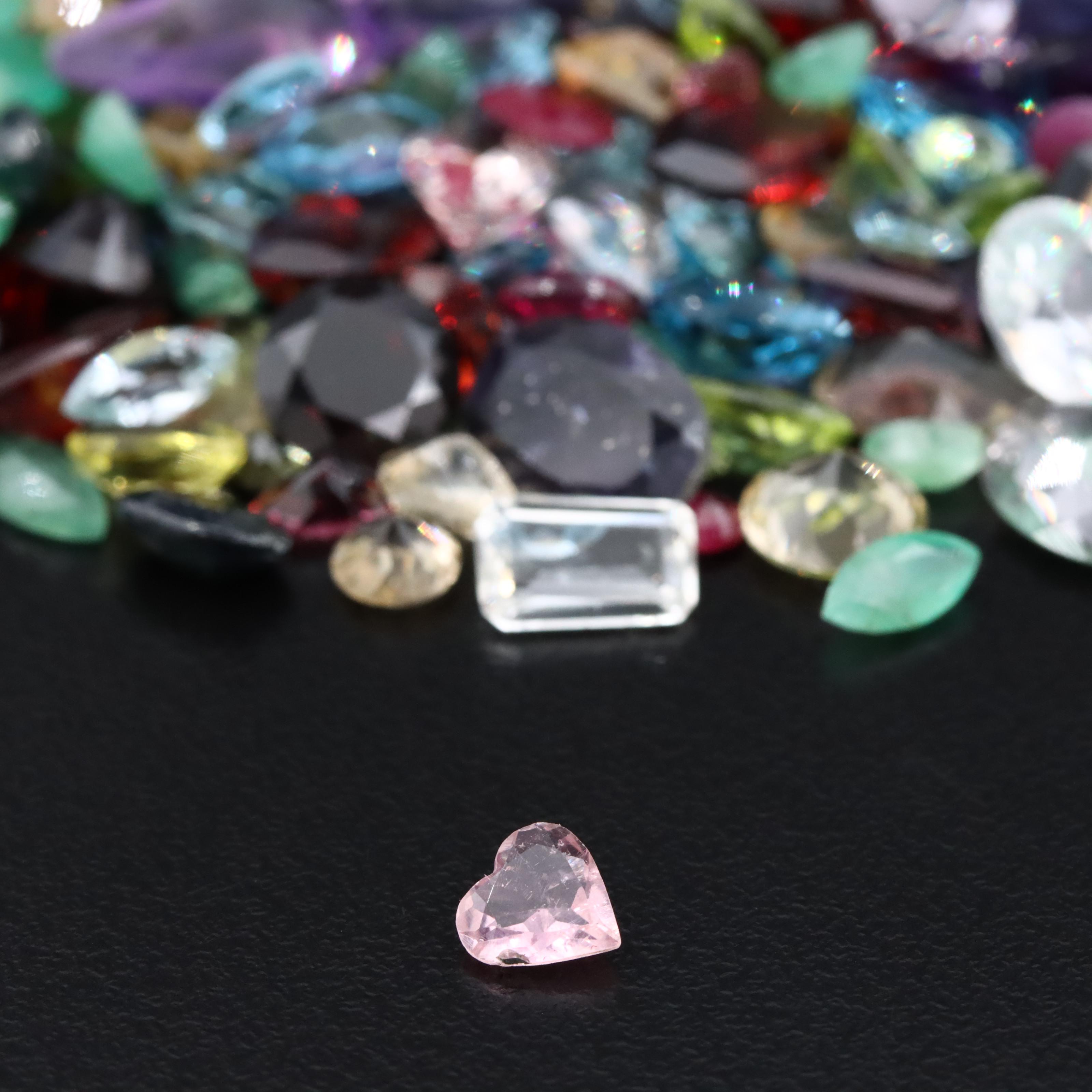 Loose 156.54 CTW Mixed Gemstone Lot Including Emerald, Amethyst and Garnet