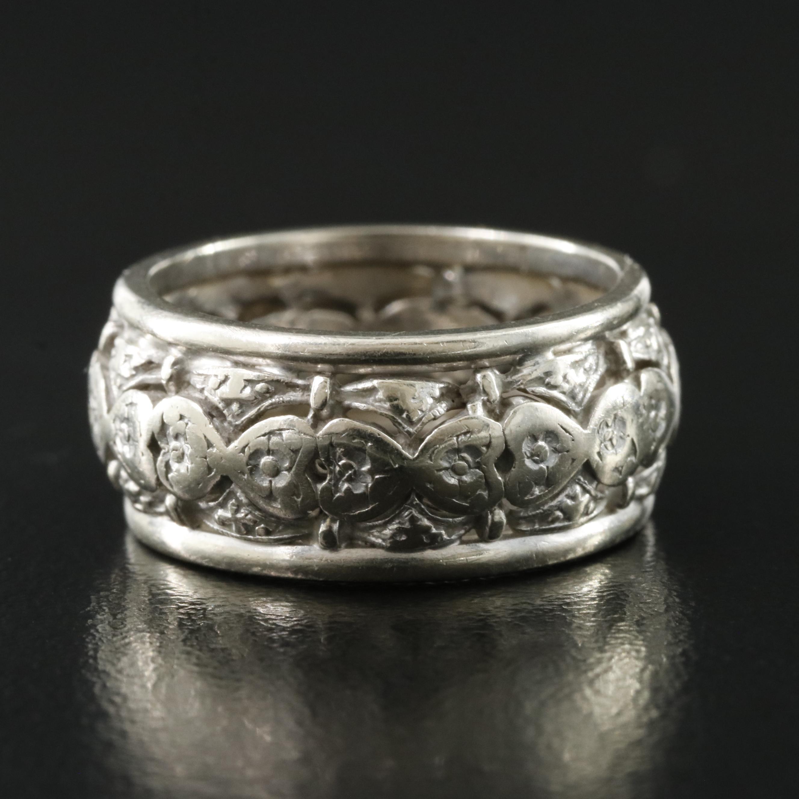 Vintage 14K Repoussé Band