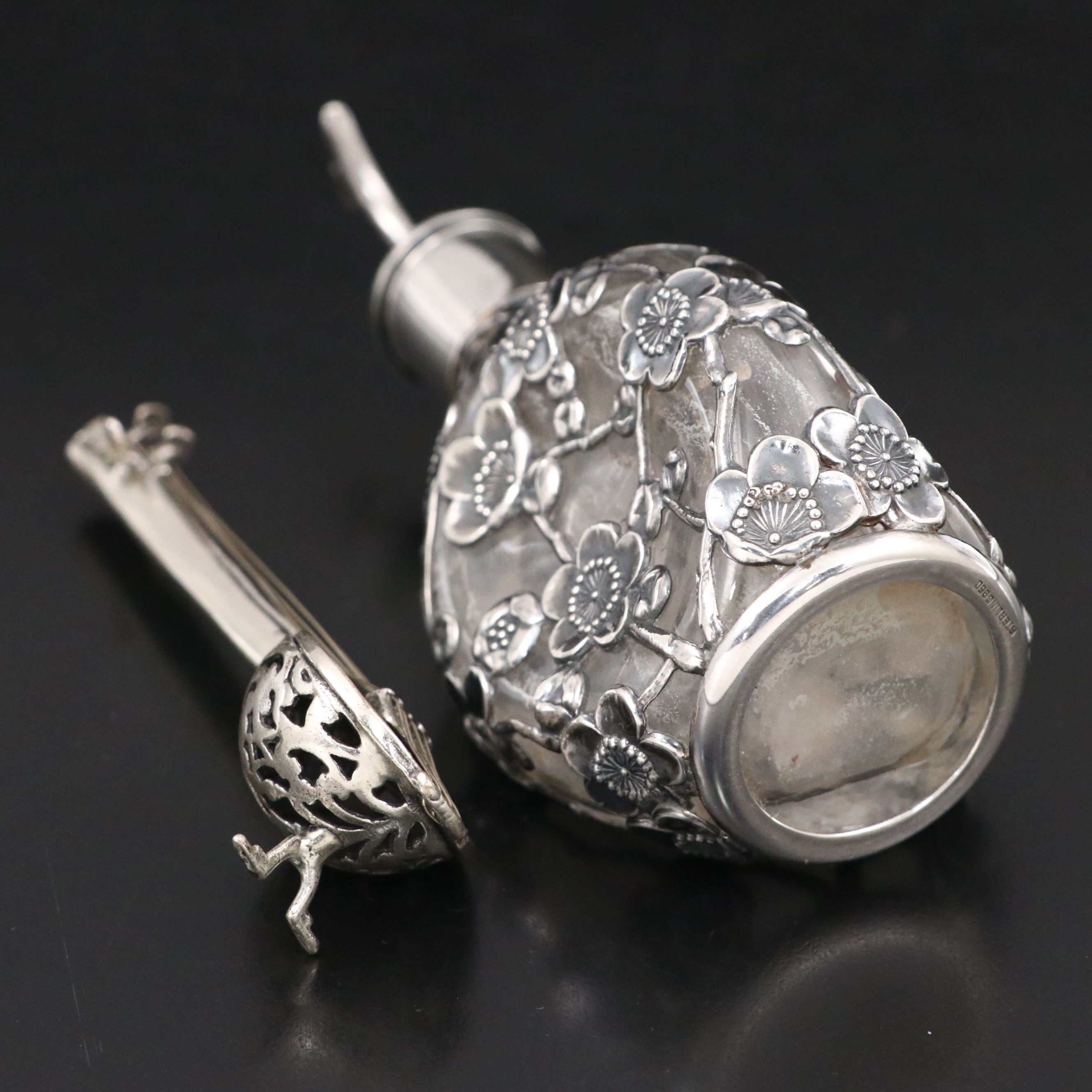 Reed & Barton "Cineraria" Sterling Dish with Snuff Bottle and Other Décor