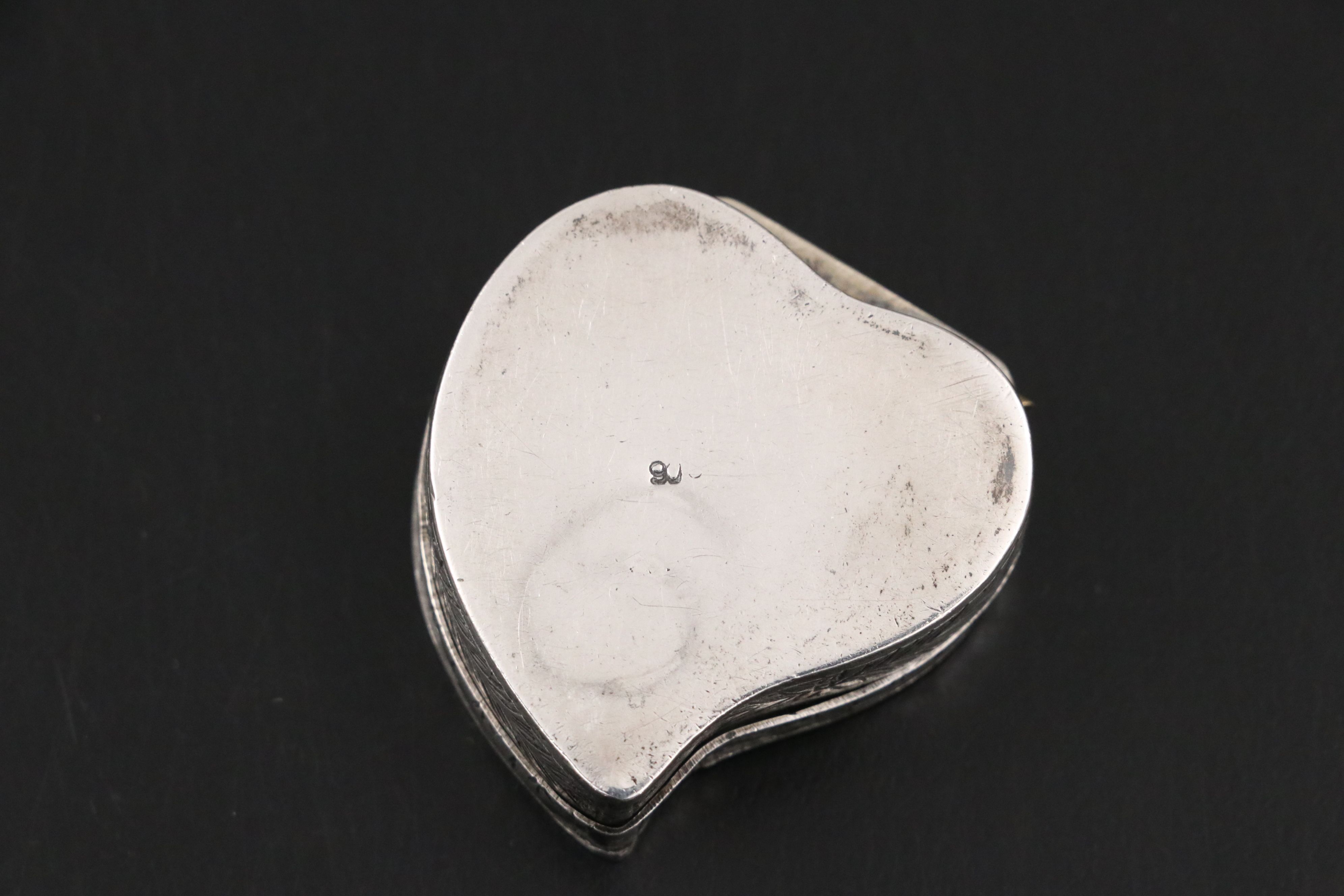 Reed & Barton "Cineraria" Sterling Dish with Snuff Bottle and Other Décor