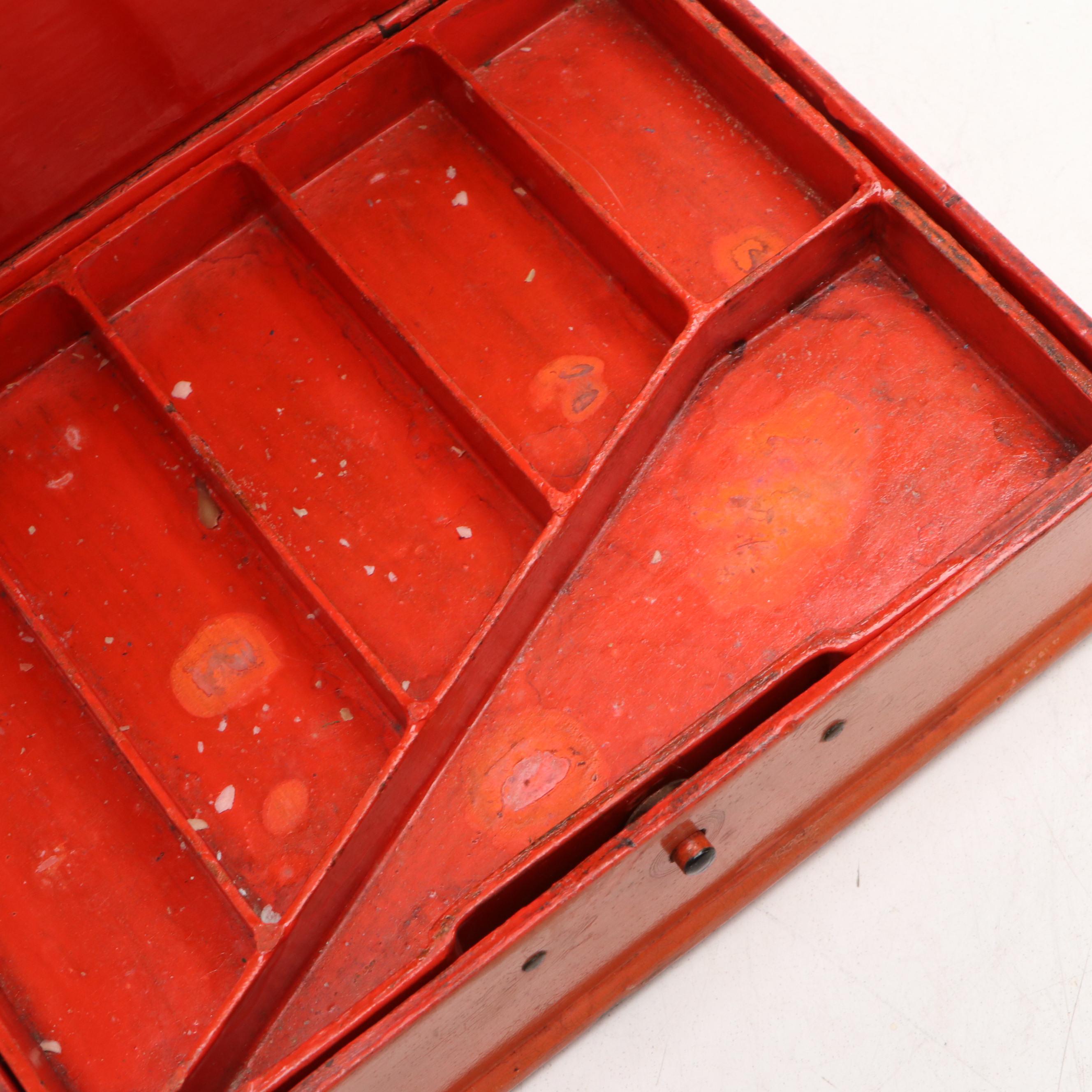 Japanese Imari Porcelain Bowl with Wood Jewelry Box