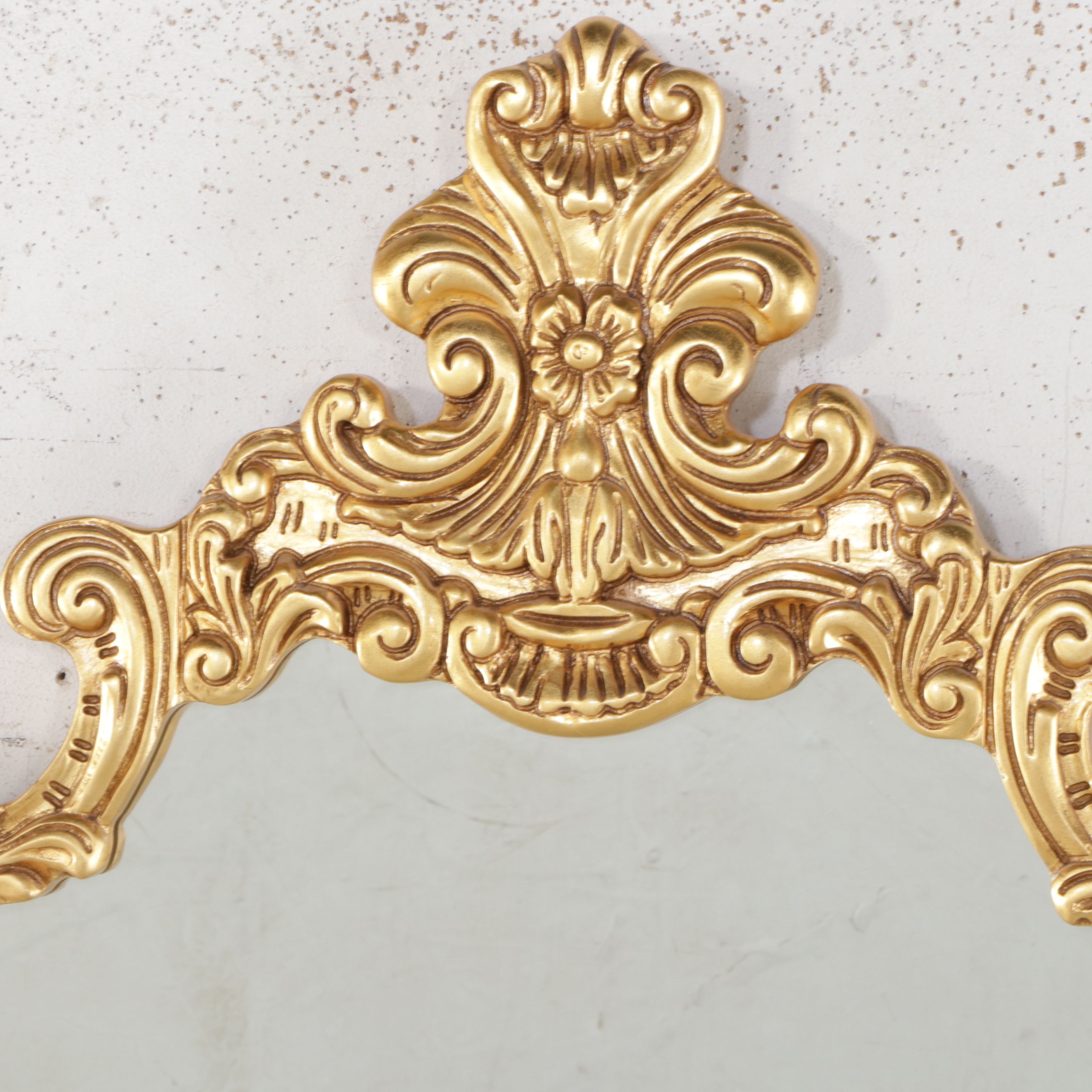 Montalbano-Majestic Italian Baroque Style Carved Giltwood Wall Mirror