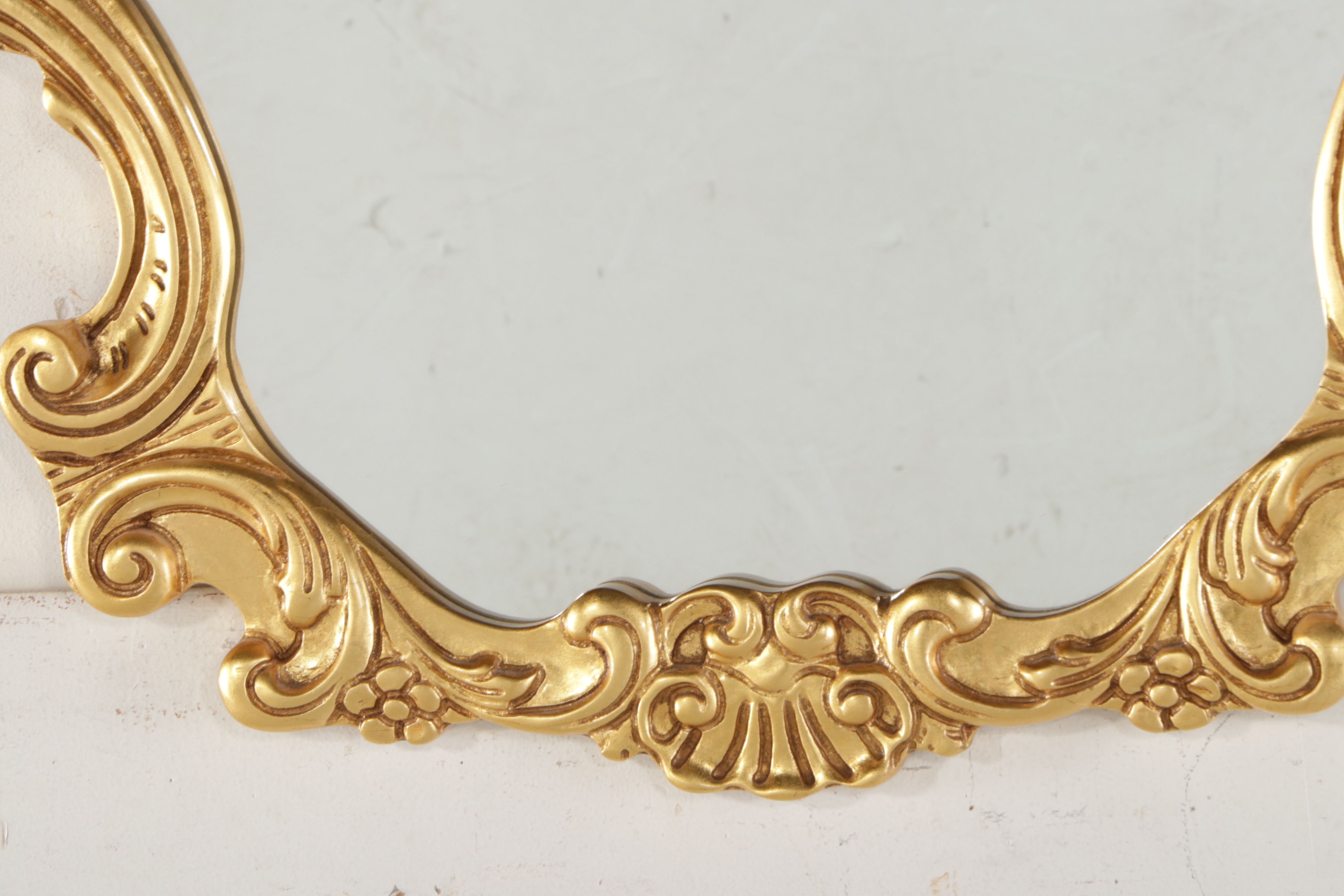 Montalbano-Majestic Italian Baroque Style Carved Giltwood Wall Mirror