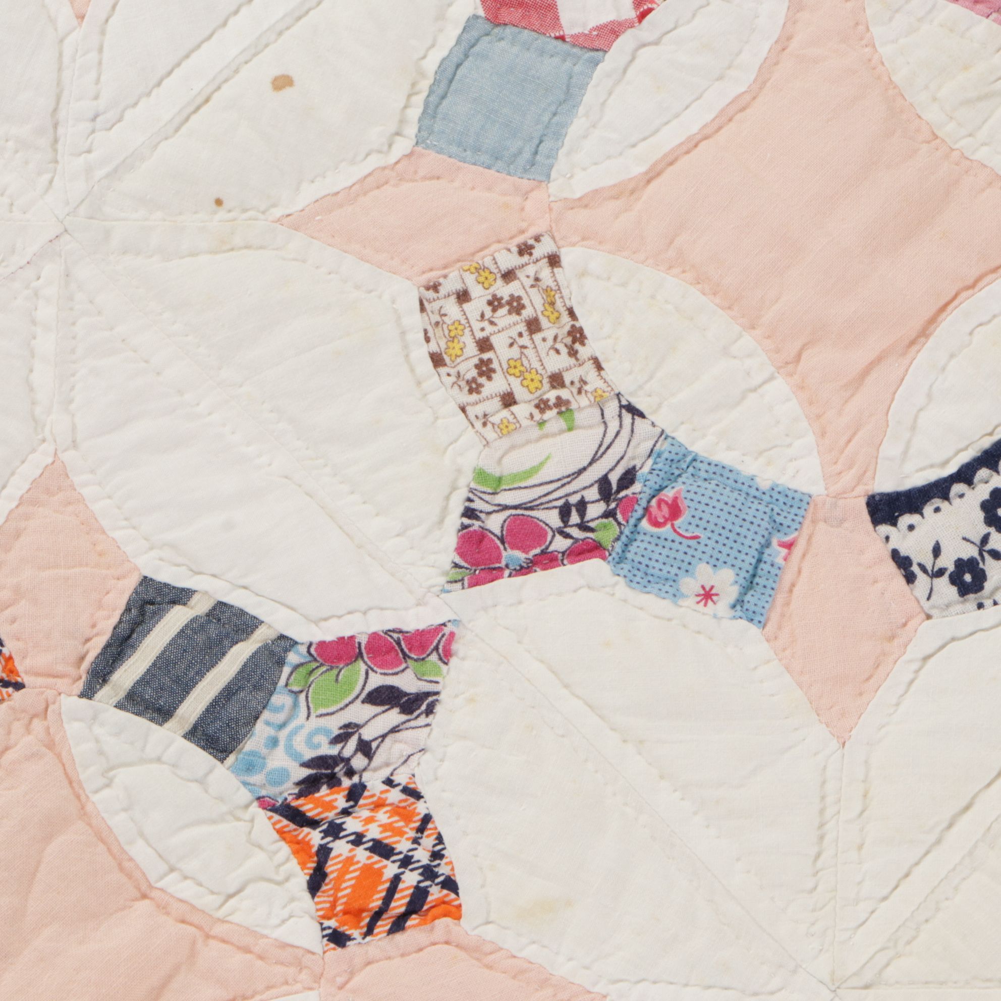 Handmade Patchwork "Caesar's Crown" Quilt with Peach Floral Border