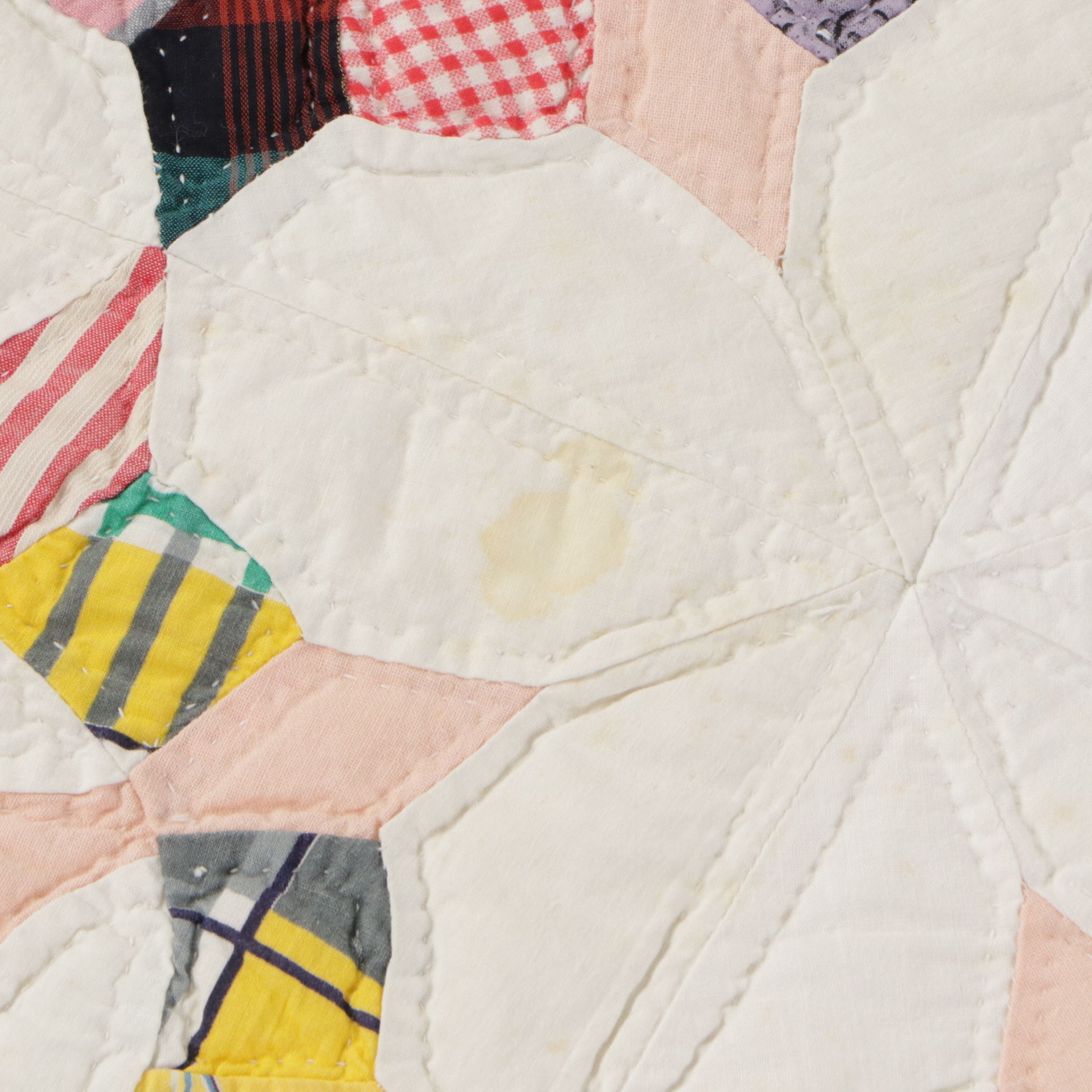 Handmade Patchwork "Caesar's Crown" Quilt with Peach Floral Border