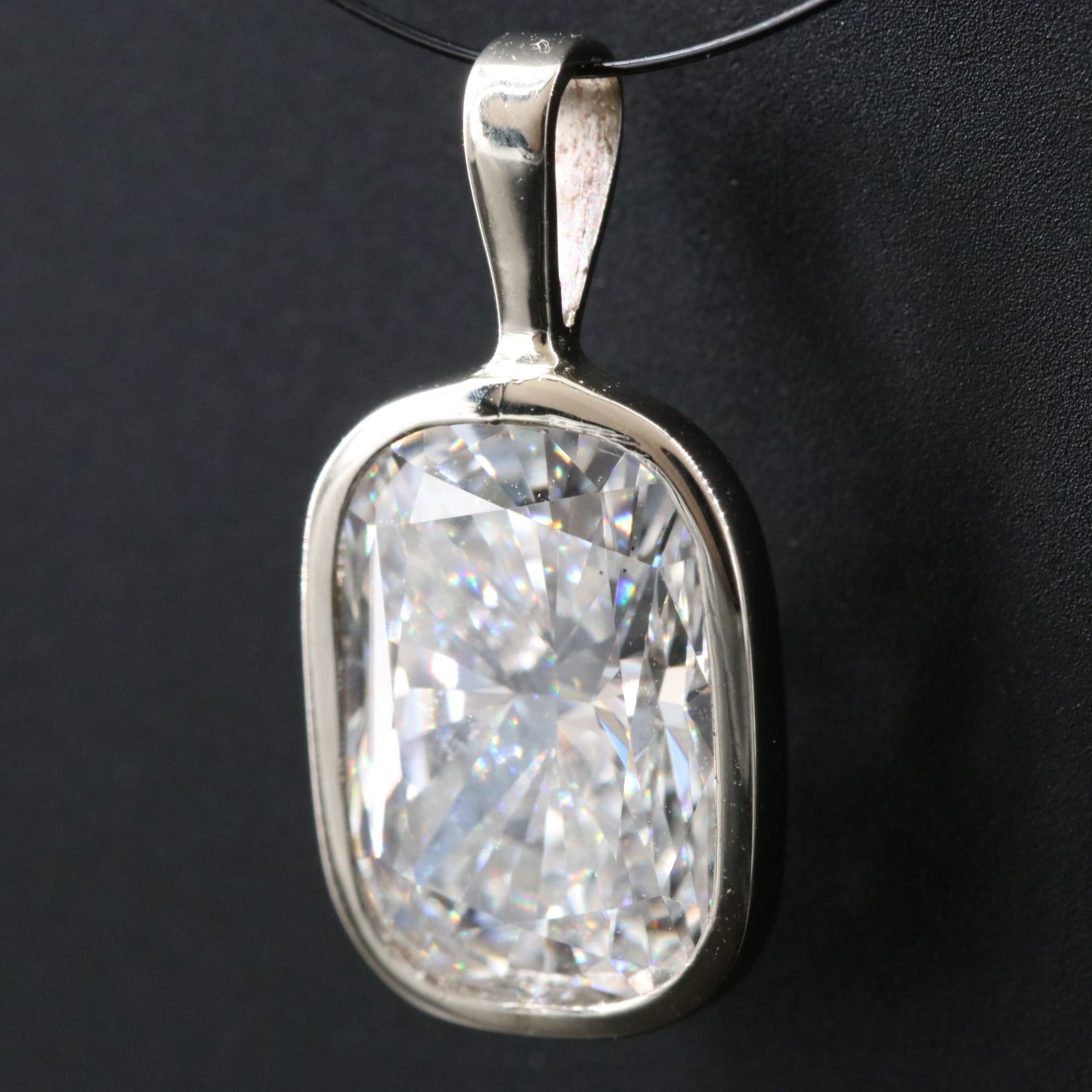 14K 2.52 CT Lab Grown Diamond Solitaire Pendant with IGI Report
