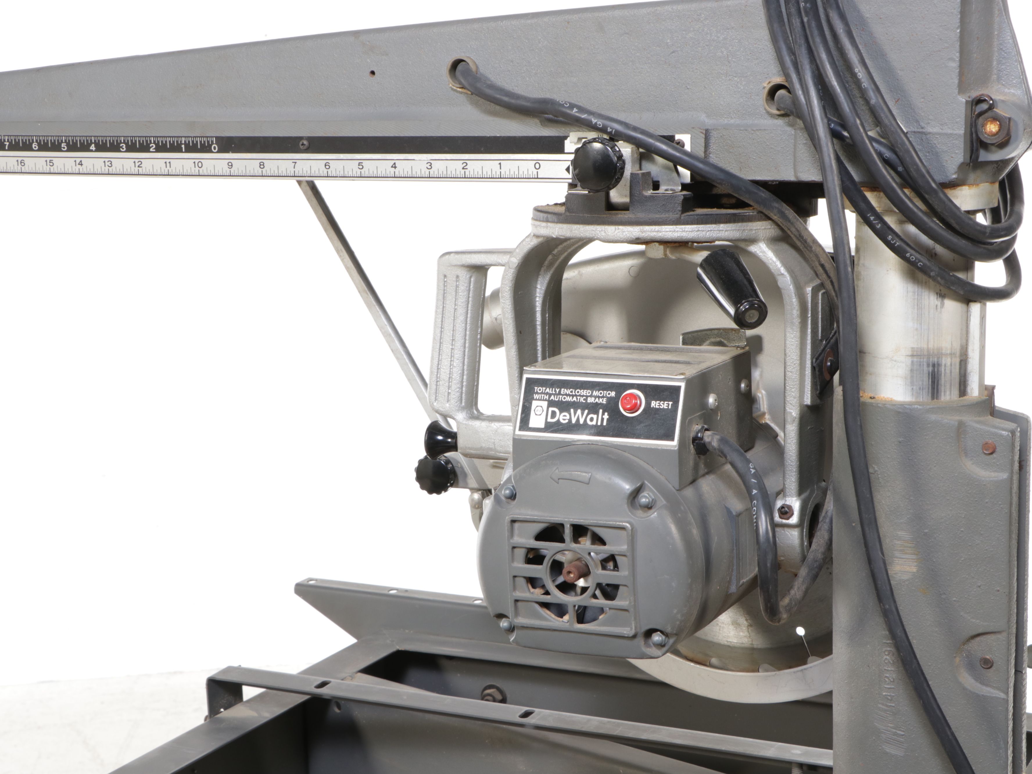 DeWalt 790 Contractors Powershop Circular Saw on Black & Decker Table