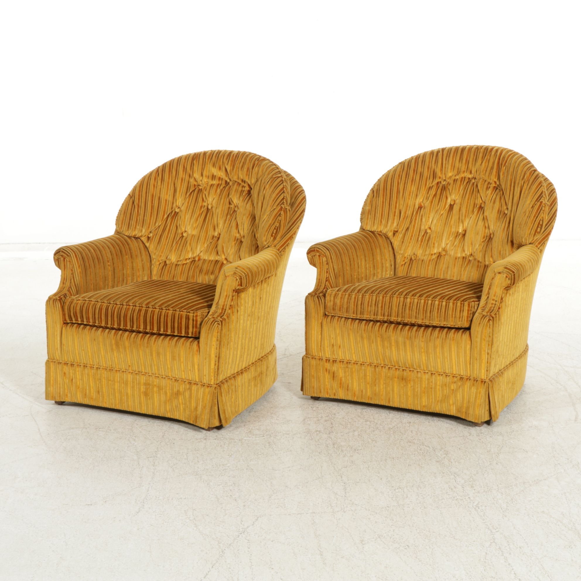 Pair of Thomasville Armchairs with Ribbed Upholstery, Mid 20th Century