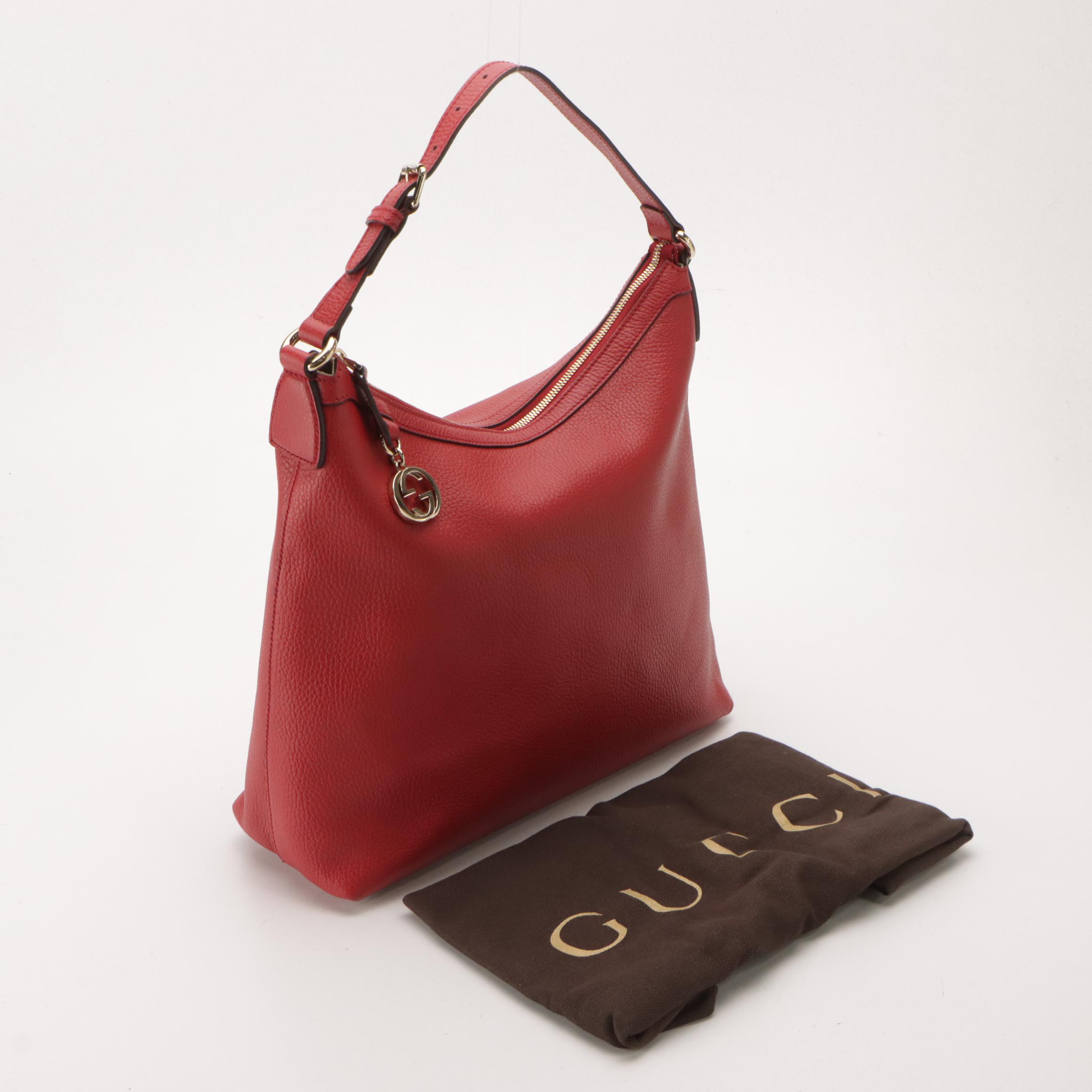 Gucci Zippered Soho Hobo Bag in Red Grained Calfskin Leather
