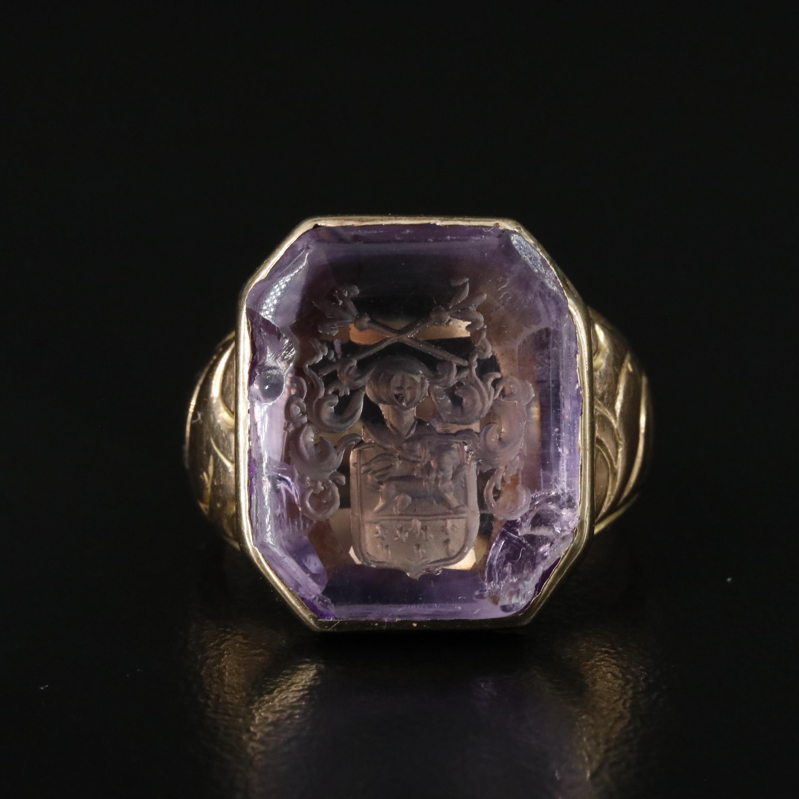 Vintage 14K Amethyst Intaglio Signet Ring