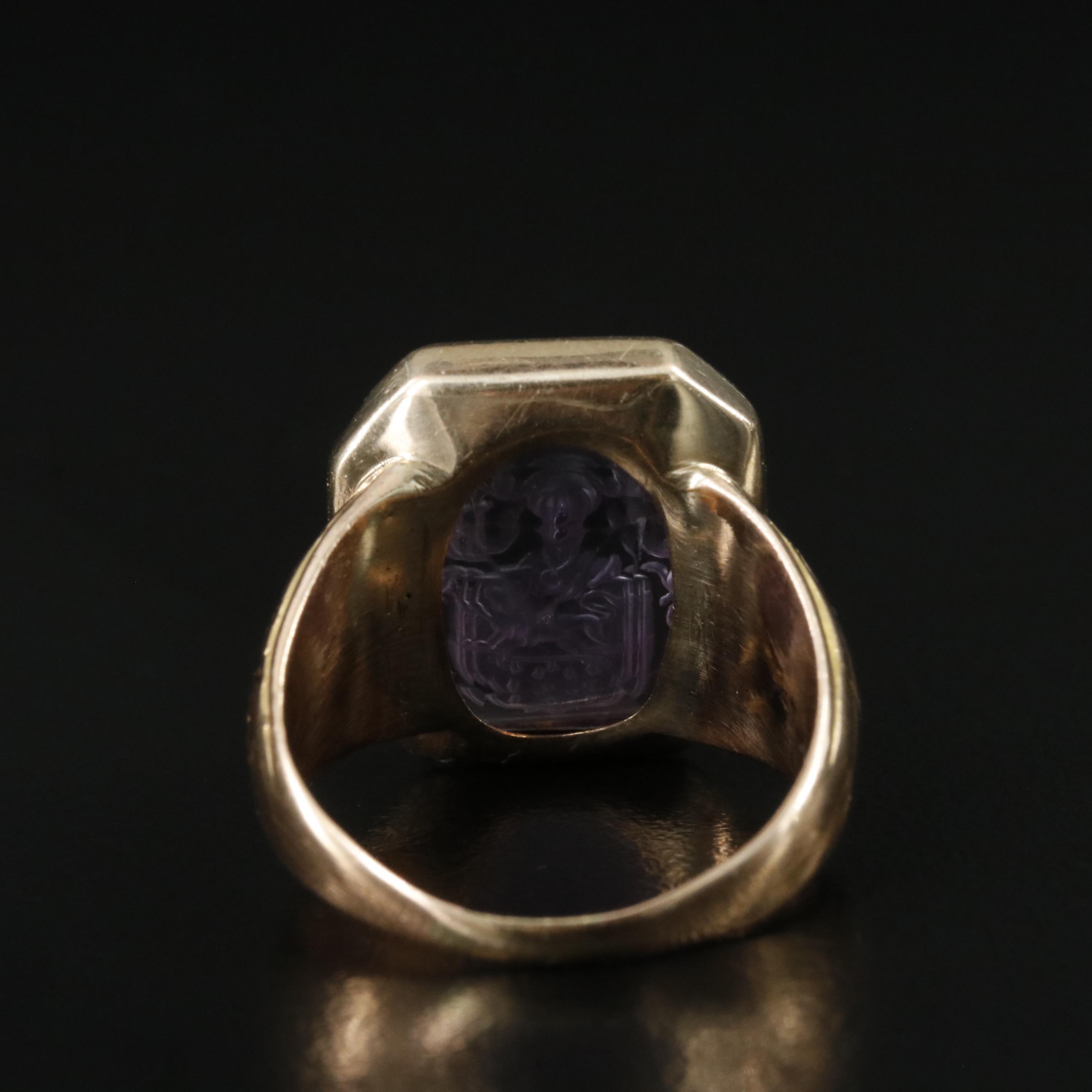 Vintage 14K Amethyst Intaglio Signet Ring