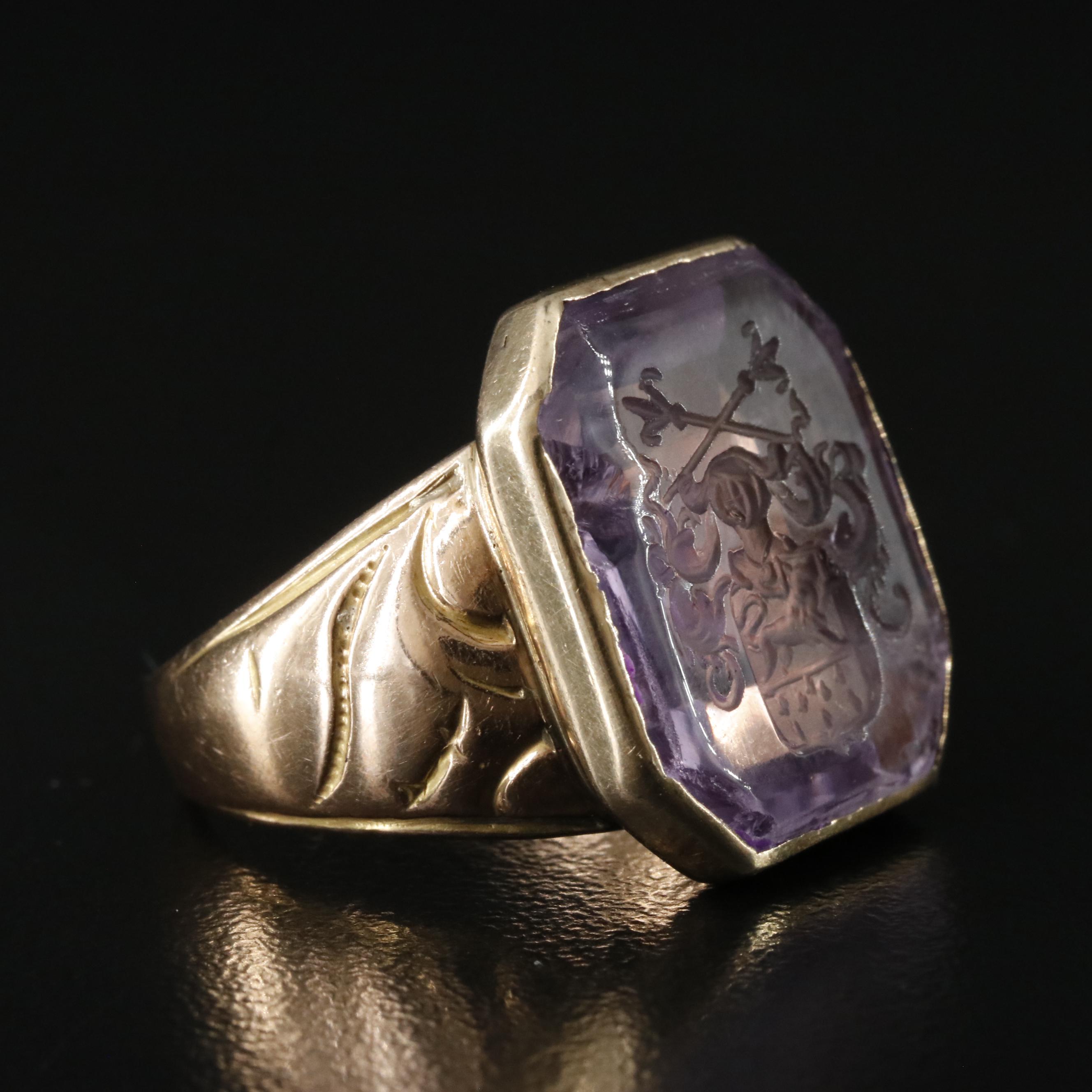 Vintage 14K Amethyst Intaglio Signet Ring