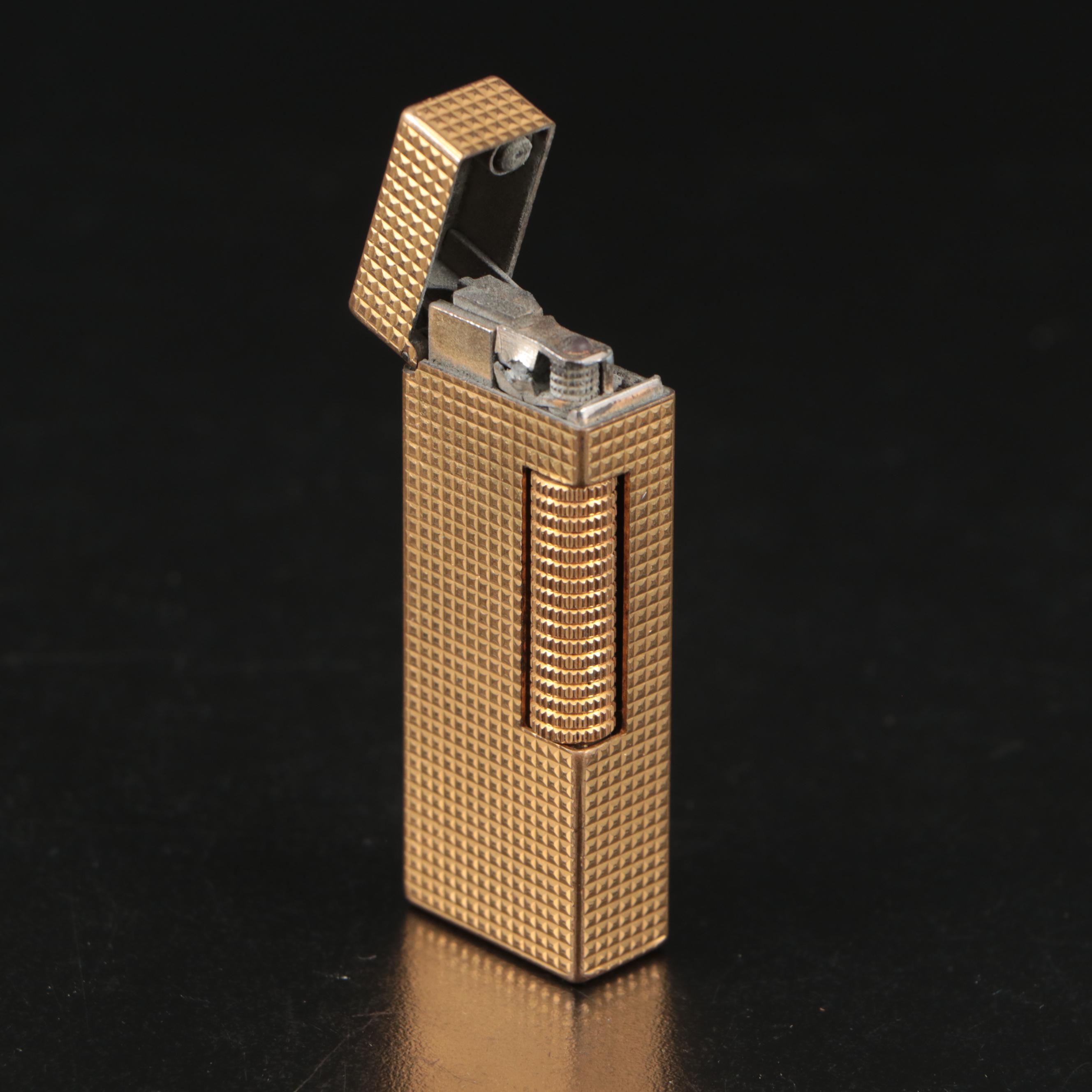 Dunhill Rollagas "Hobnail" Pattern Lighter, c. 1972