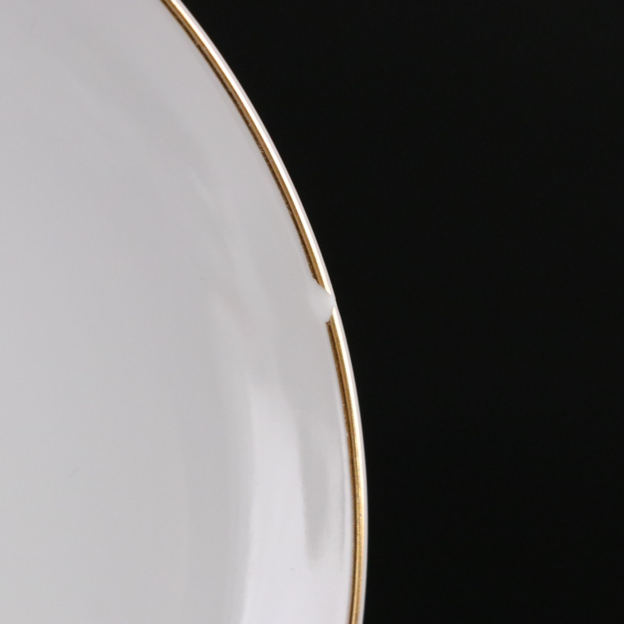 Kaysons "Golden Fantasy" Six Piece Setting for Eight Diners