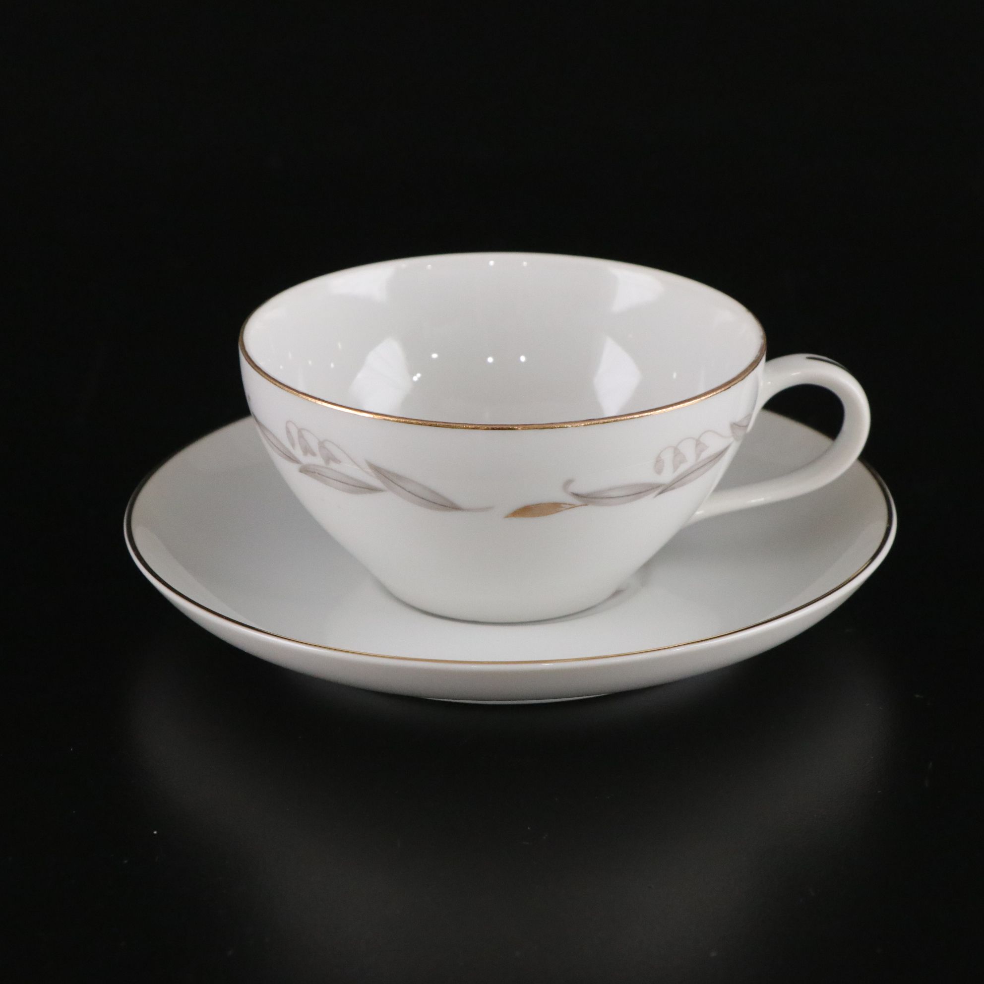 Kaysons "Golden Fantasy" Gravy Boat, Platter & Other Dinnerware