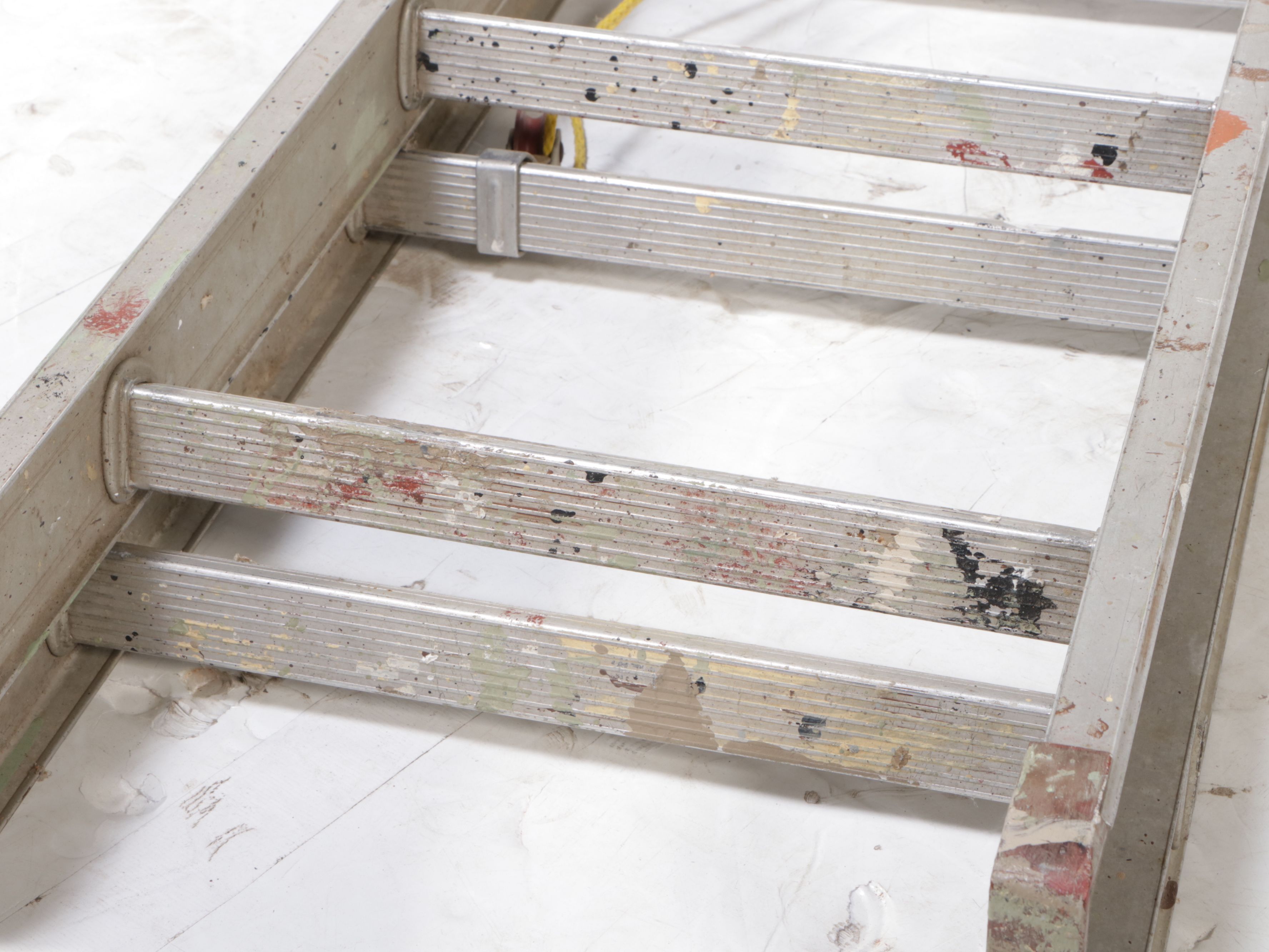 Werner Saf-T-Master 24' Aluminum Extension Ladder