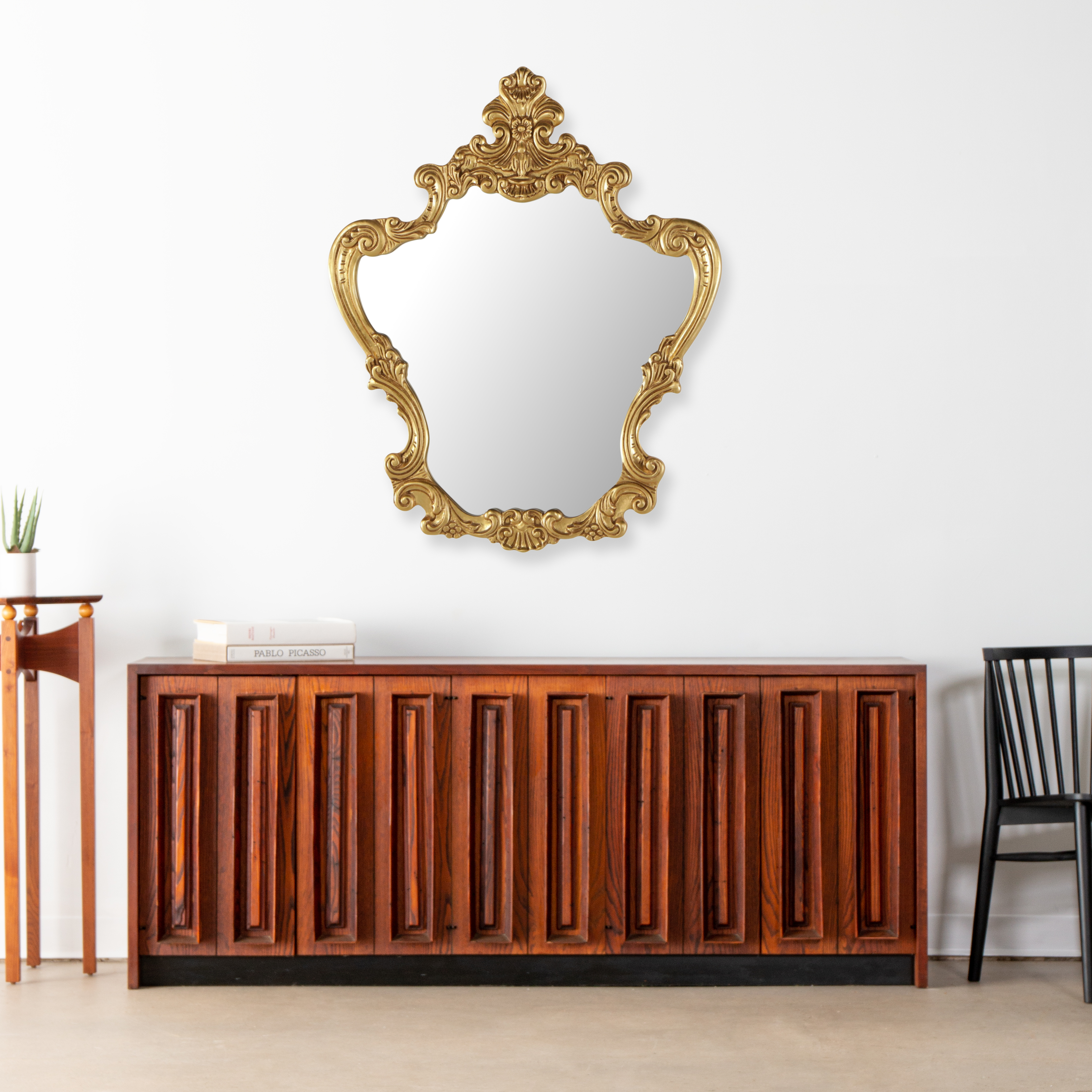 Montalbano-Majestic Italian Baroque Style Carved Giltwood Wall Mirror