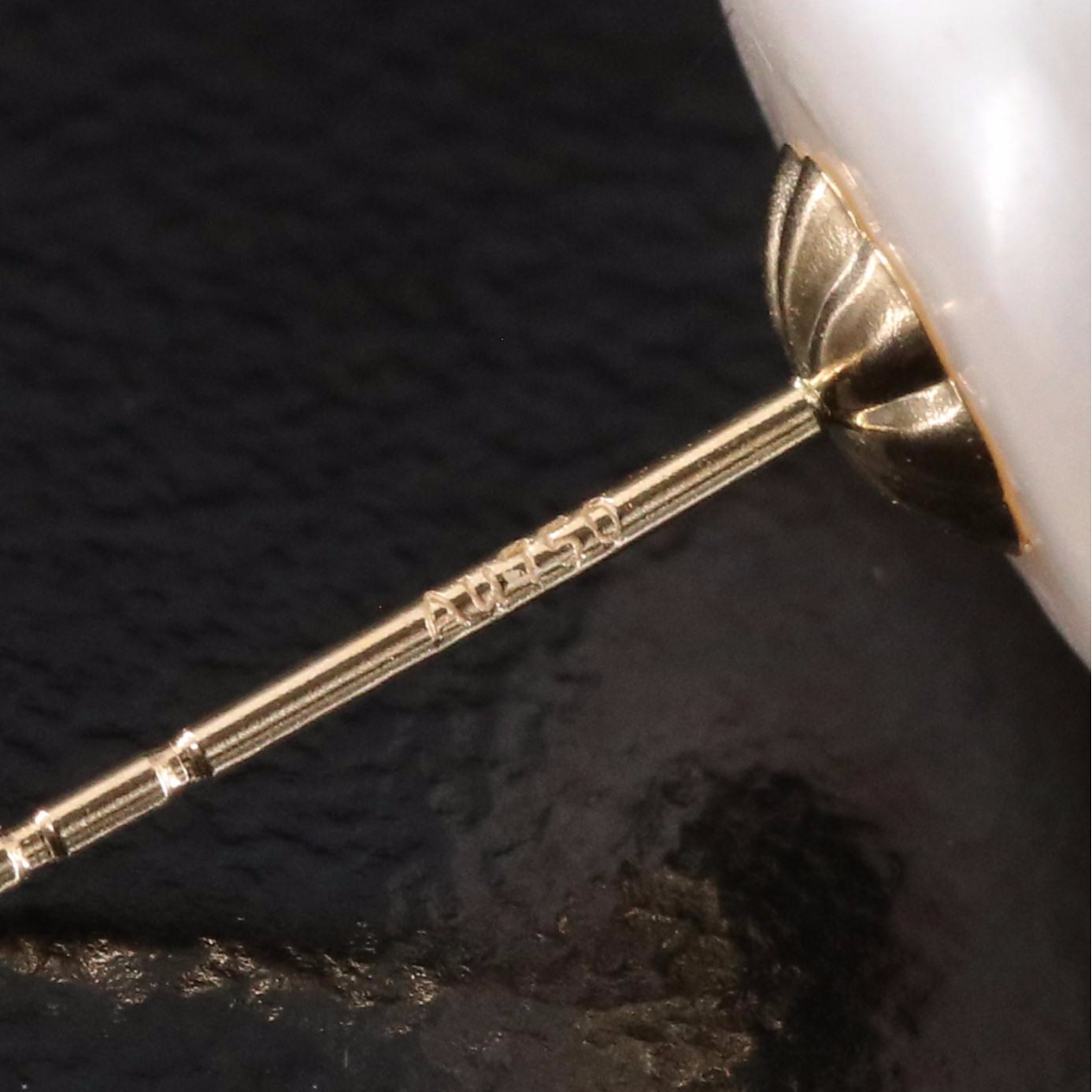 18K Pearl Stud Earrings