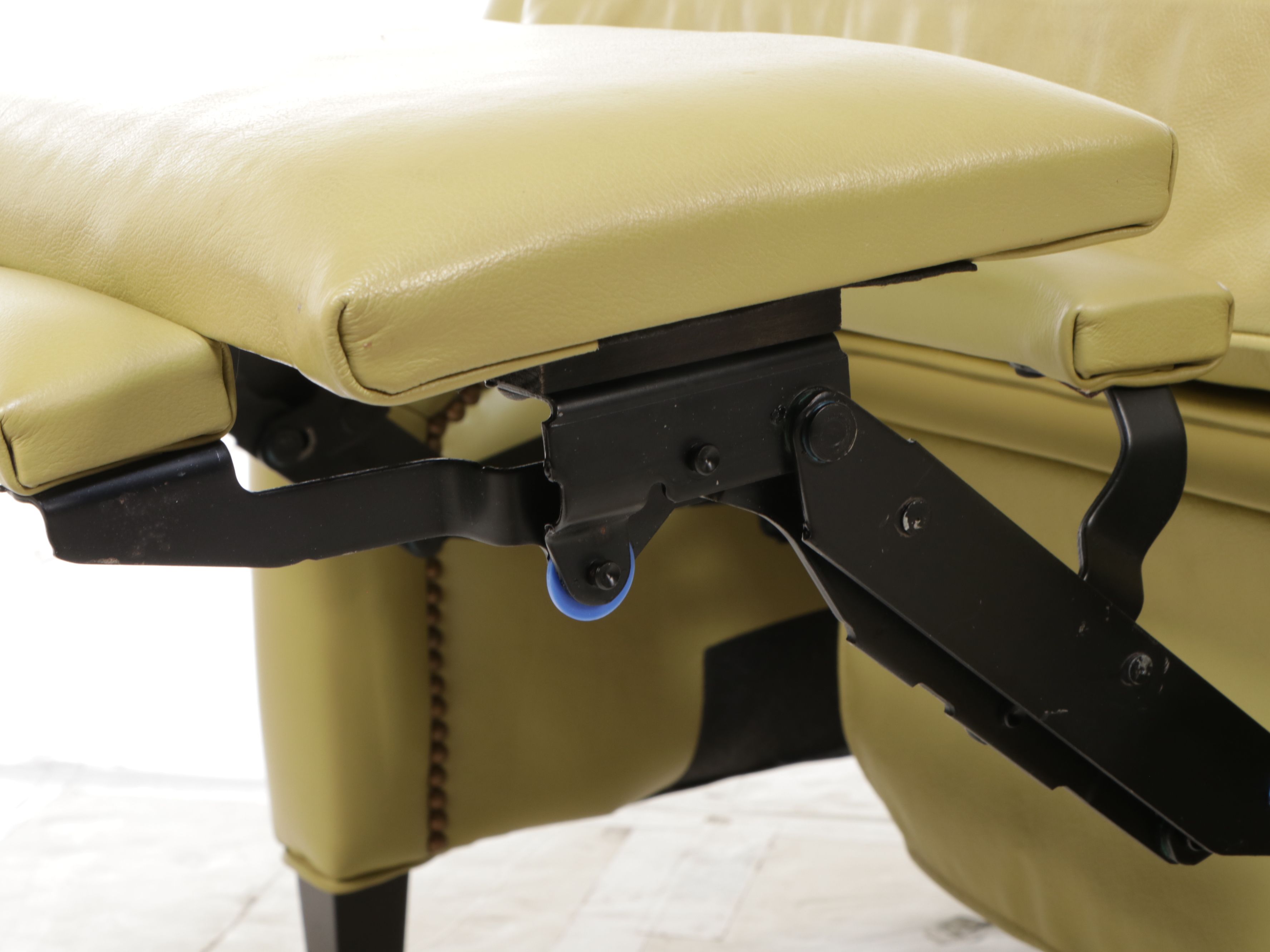 Avocado Green Leather Upholstered Wingback Recliner, Mid to Late 20th Century