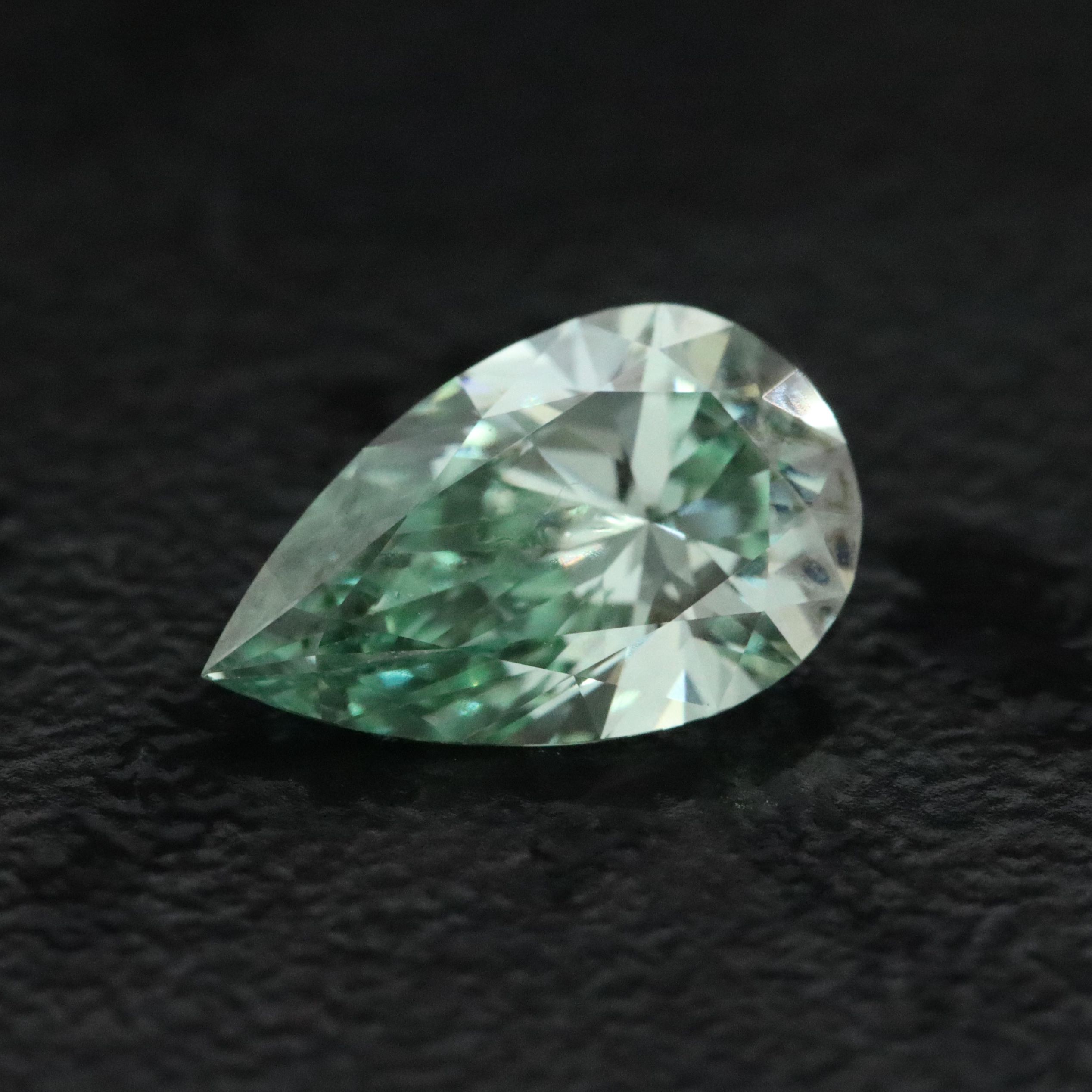 Loose 1.06 CT Lab Grown Fancy Green Diamond with IGI Report