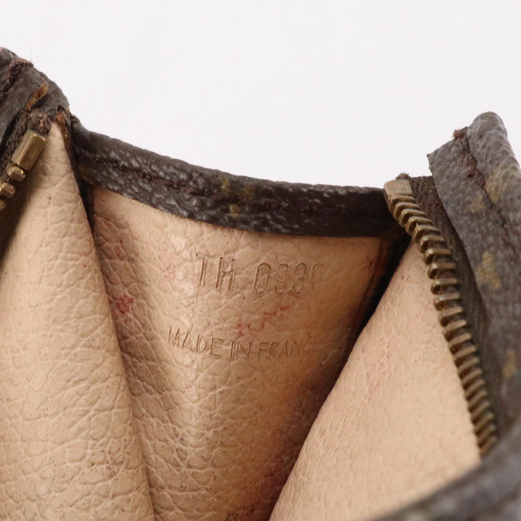 Louis Vuitton Toiletry Pouch 15 in Monogram Canvas