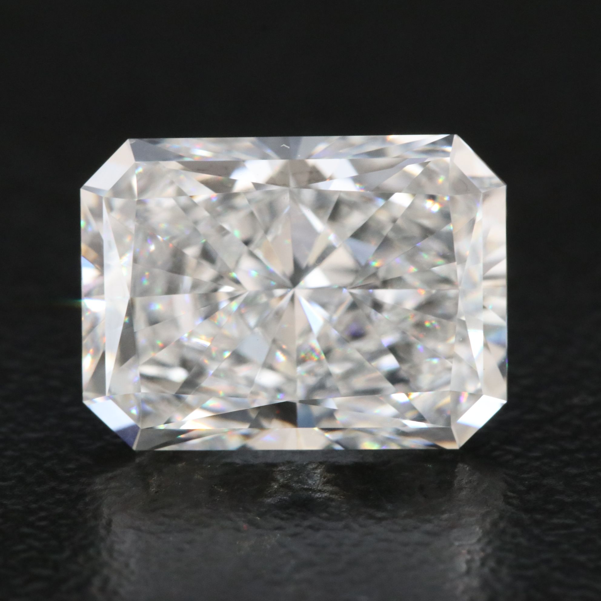Loose 4.97 CT Lab Grown Diamond with IGI Report