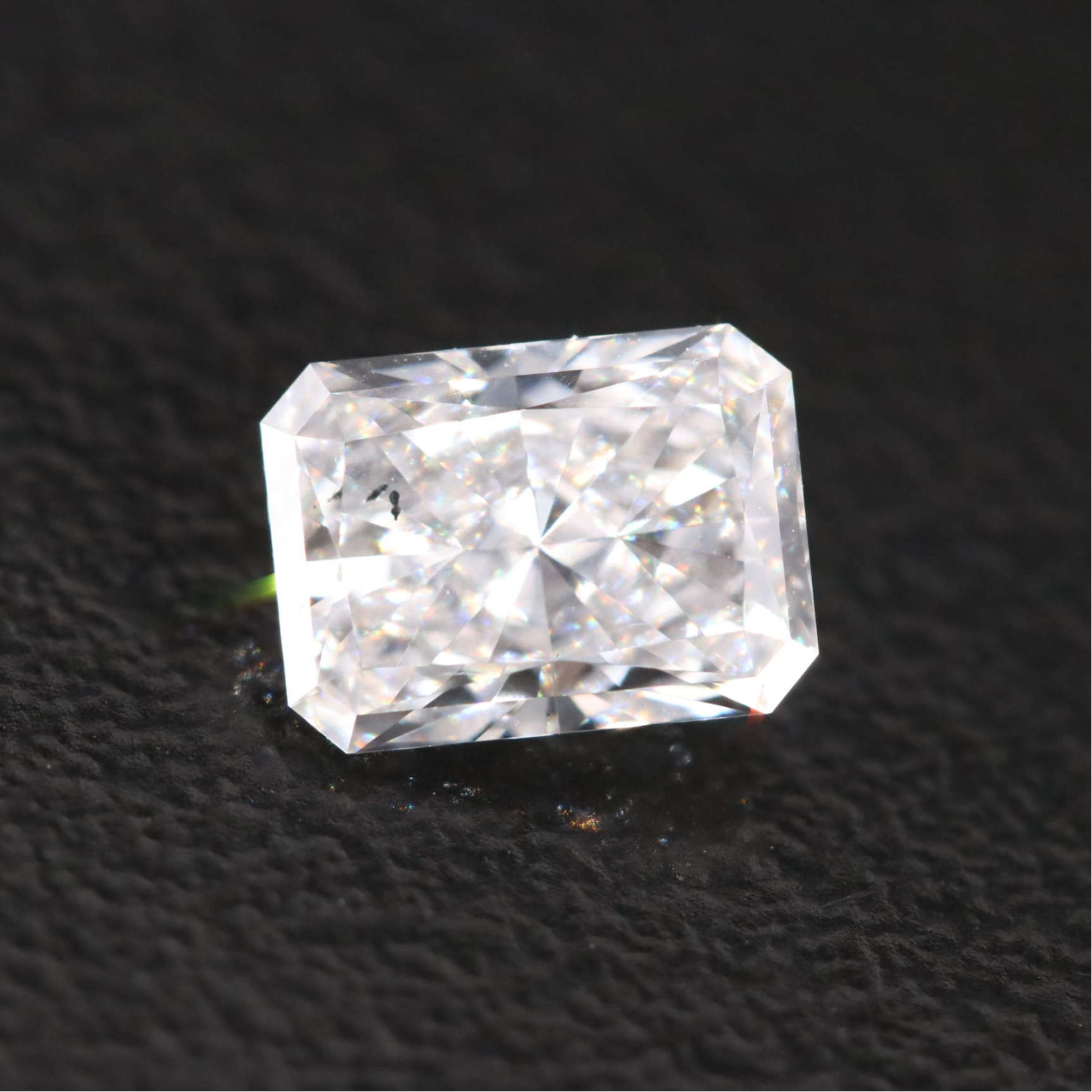 Loose 0.98 CT Lab Grown Diamond with IGI Report