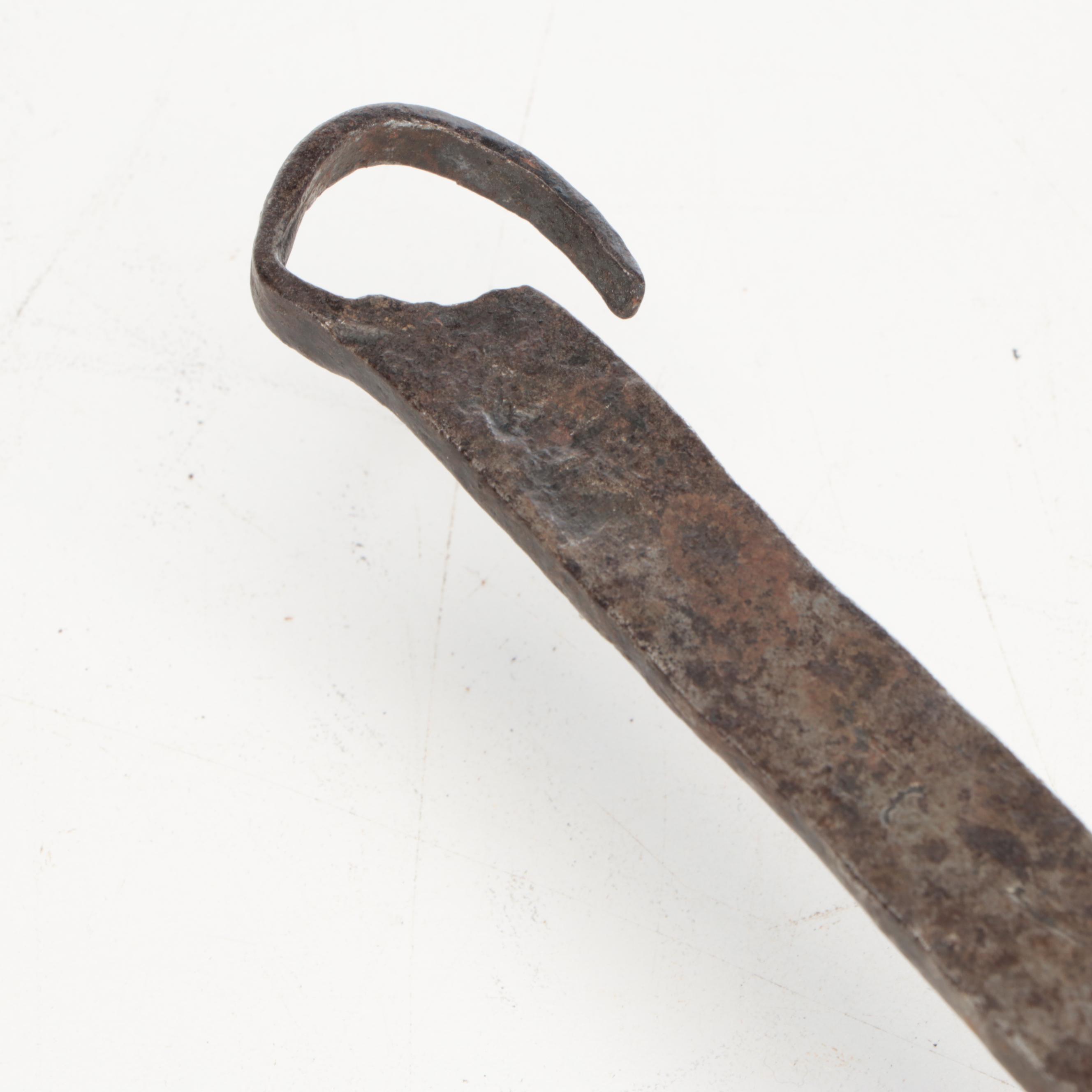 Primitive Wrought Iron Pot Trivet with Wrought Iron Grate