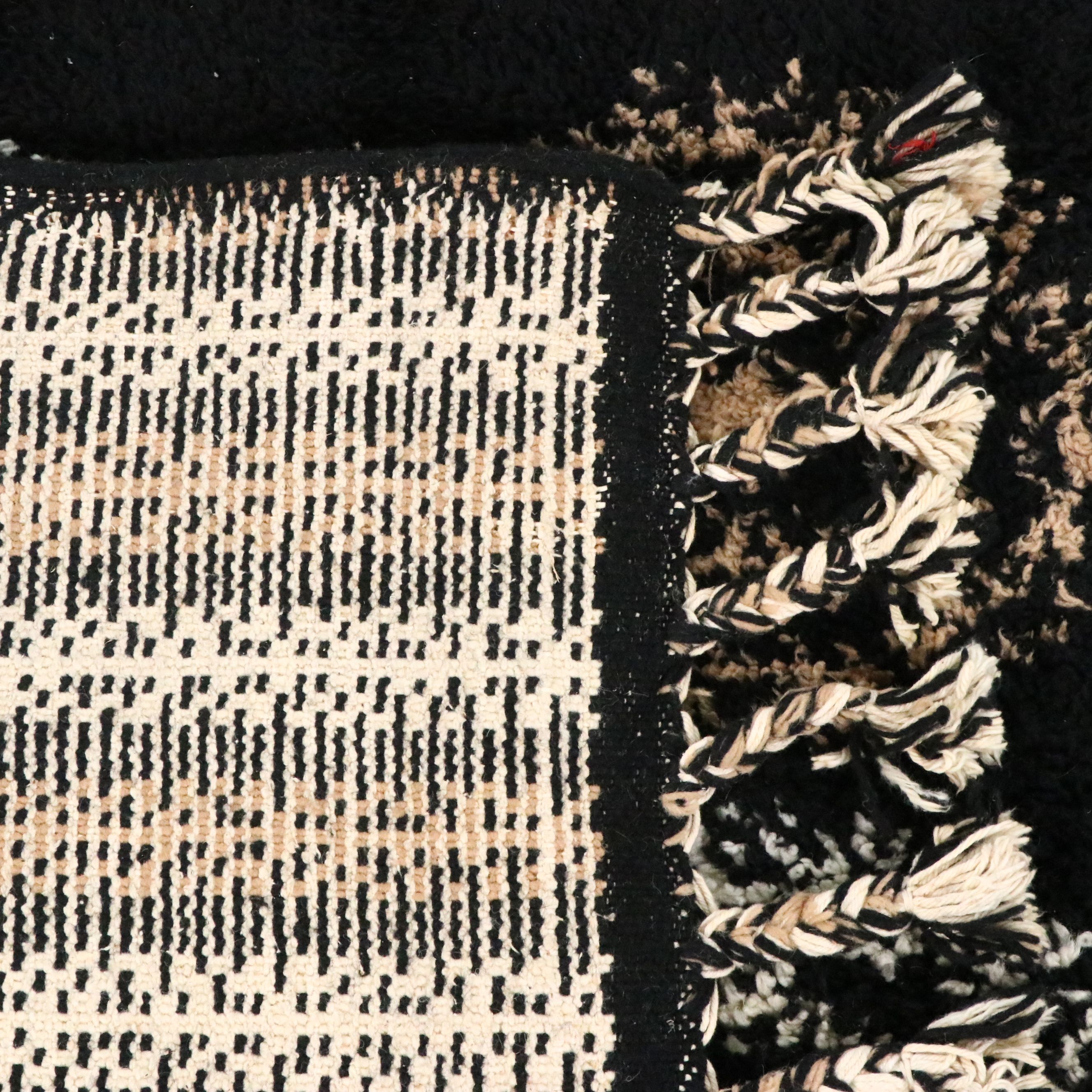 8'10 x 13'1 Hand-Knotted Contemporary Room-Sized Rug with Braided Fringe