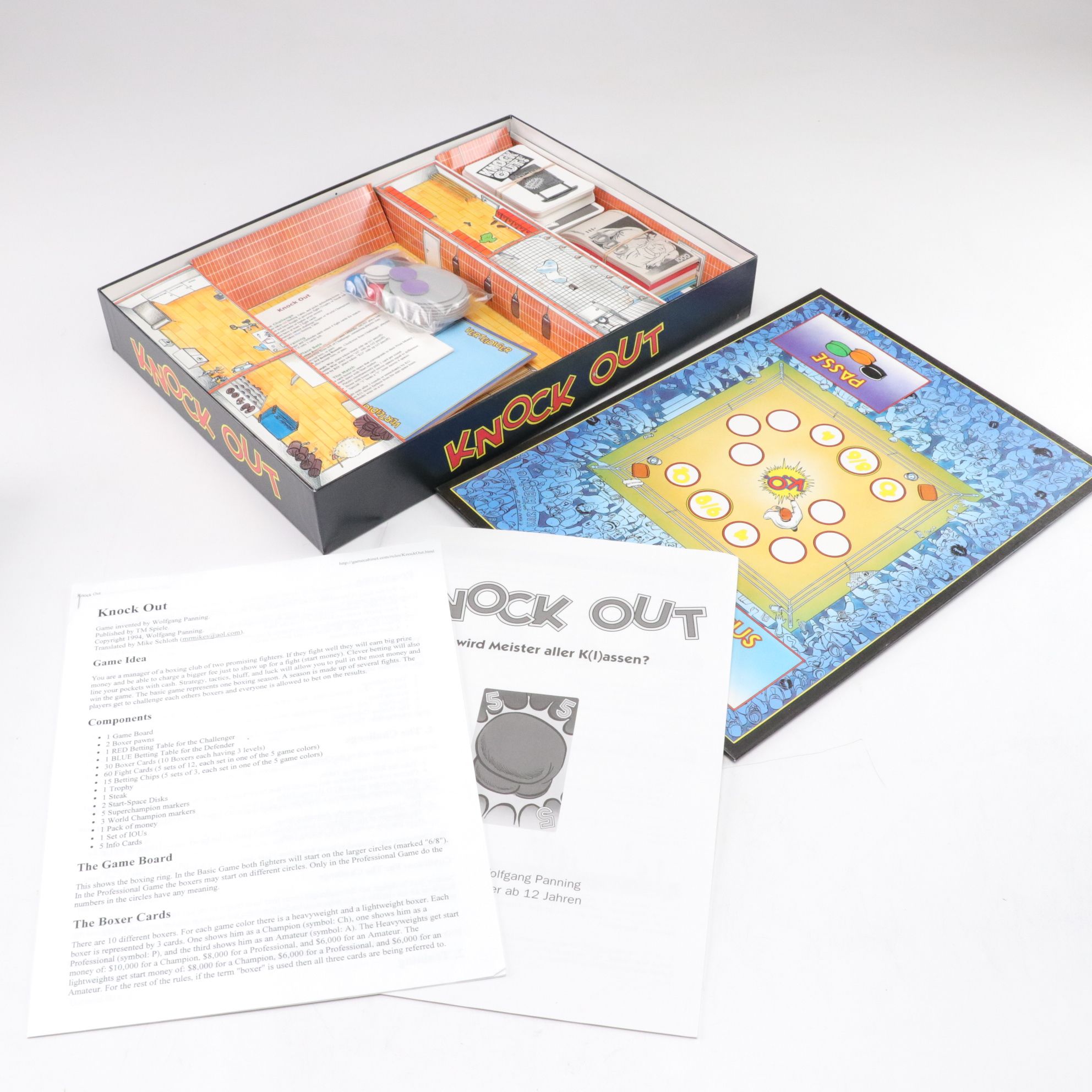 UFO Signal with German, French, Portuguese & Other Board Games, Mid-Late 20th C.