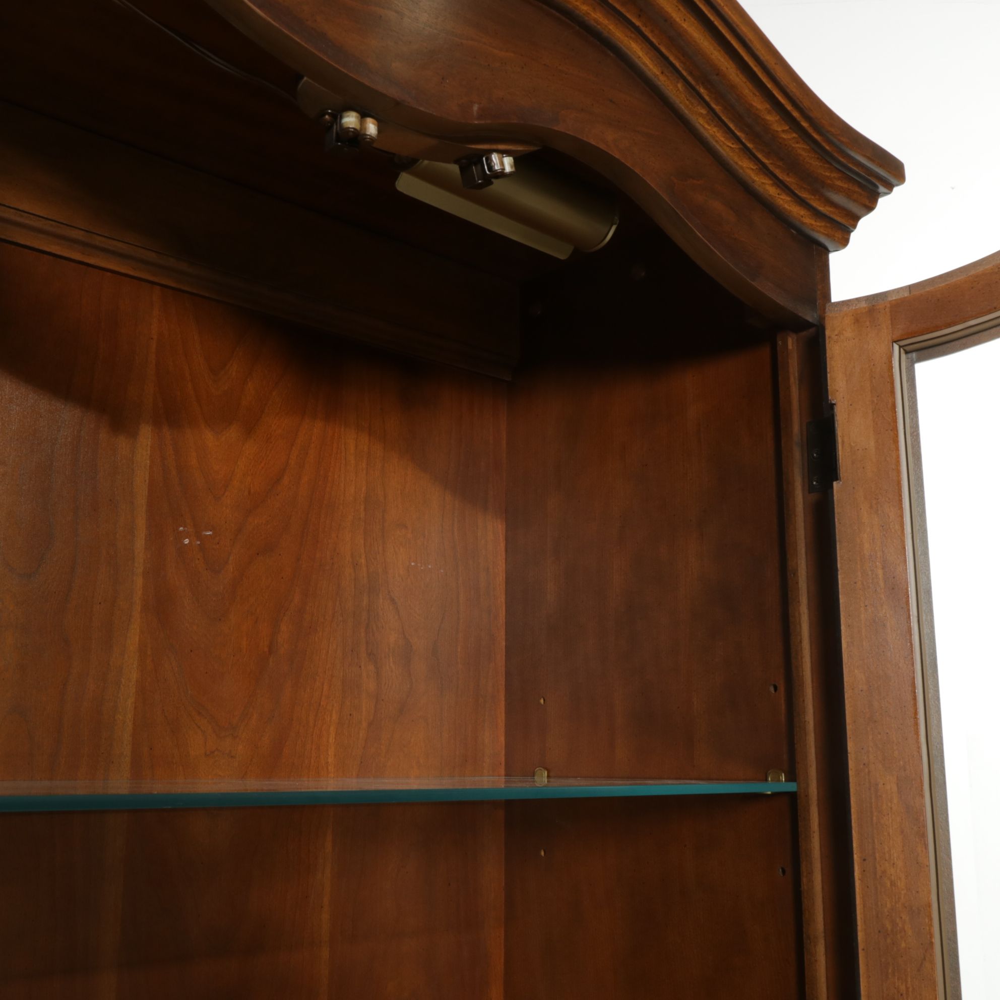 Thomasville Walnut China Cabinet, Late 20th Century