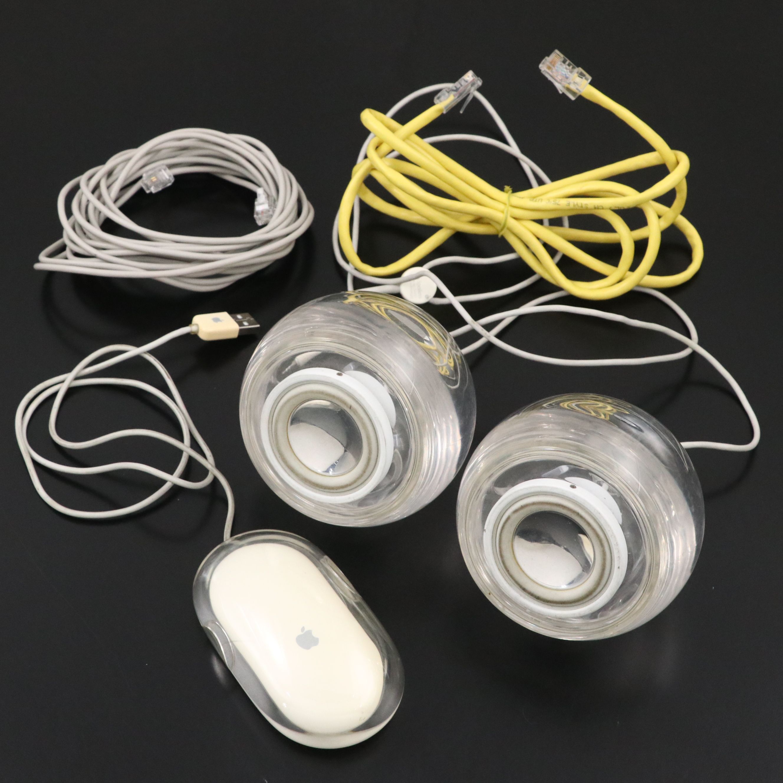 Apple Pro Mouse with Pro Speakers, 2000 and 2001