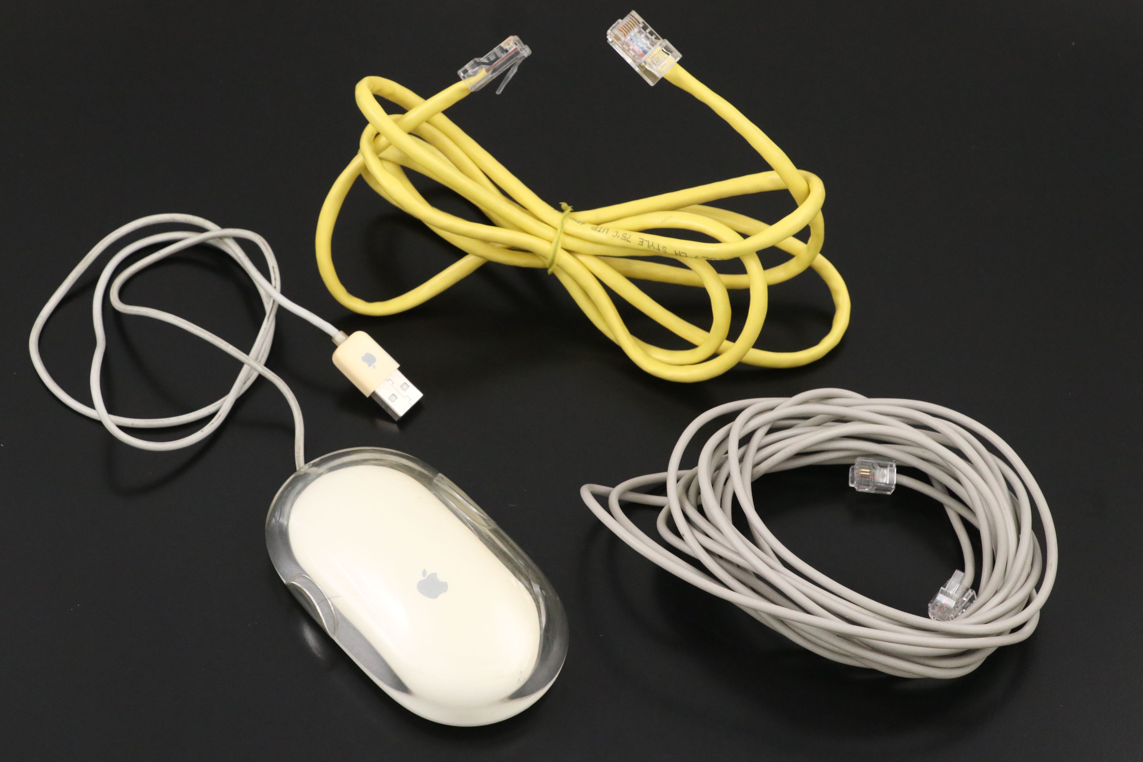 Apple Pro Mouse with Pro Speakers, 2000 and 2001