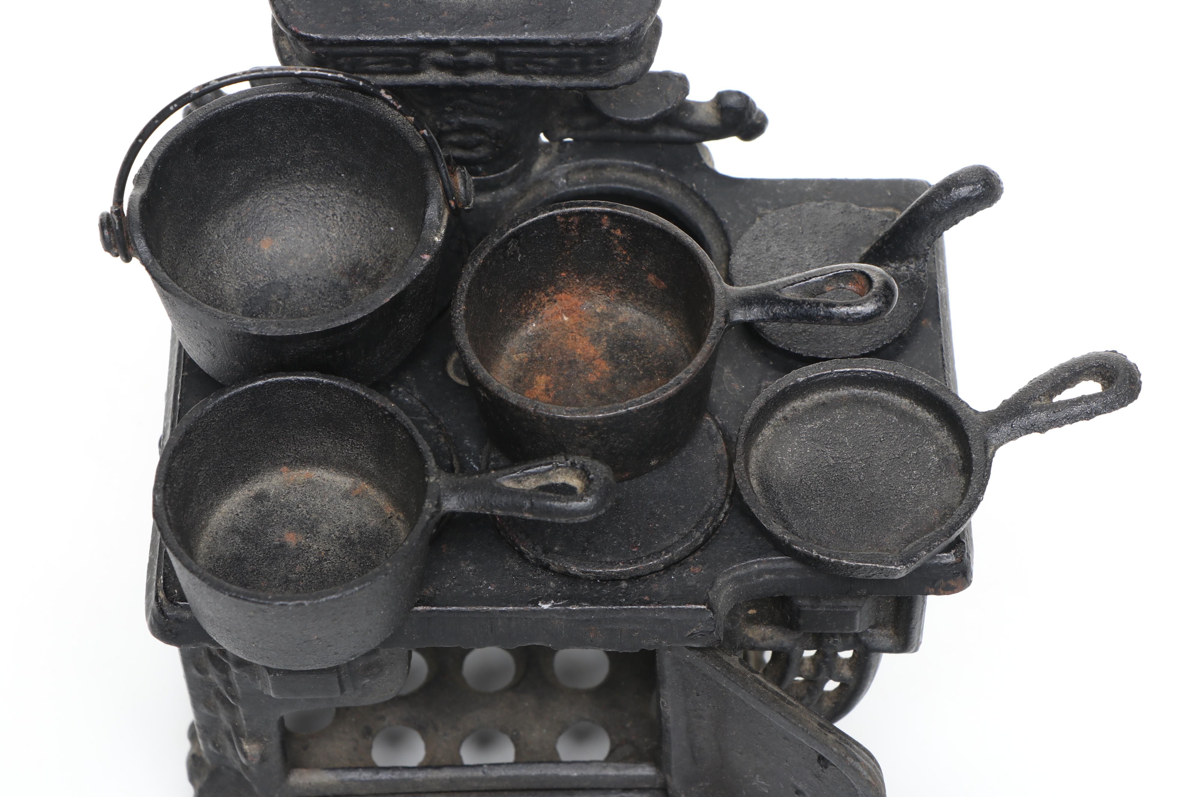 Queen Cast Iron Miniature Range with Pots, Pans, and Other Accessories