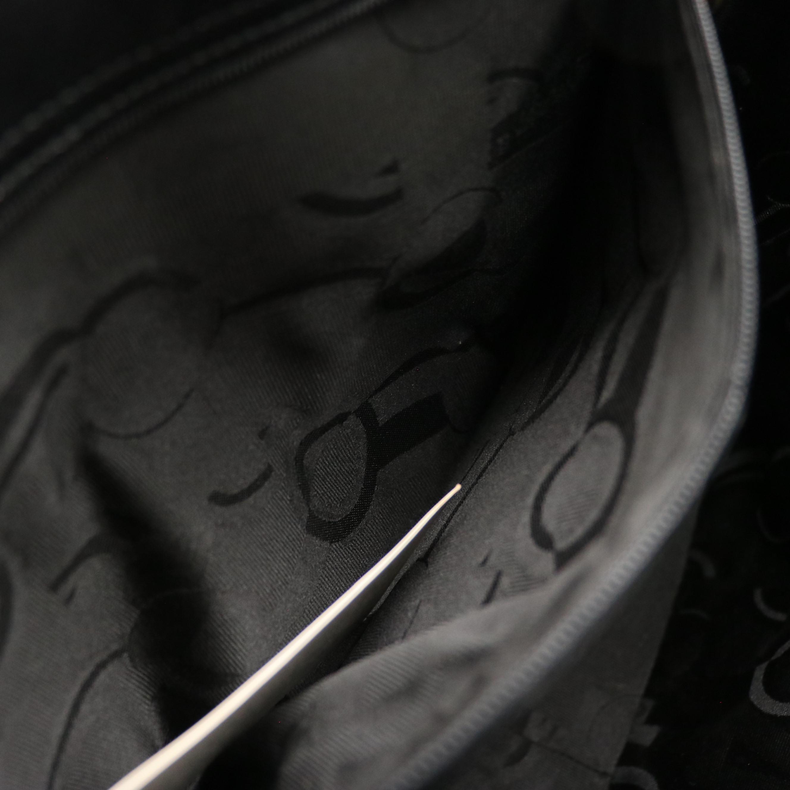 Salvatore Ferragamo Shoulder Bag in Leather with Gancini Hardware