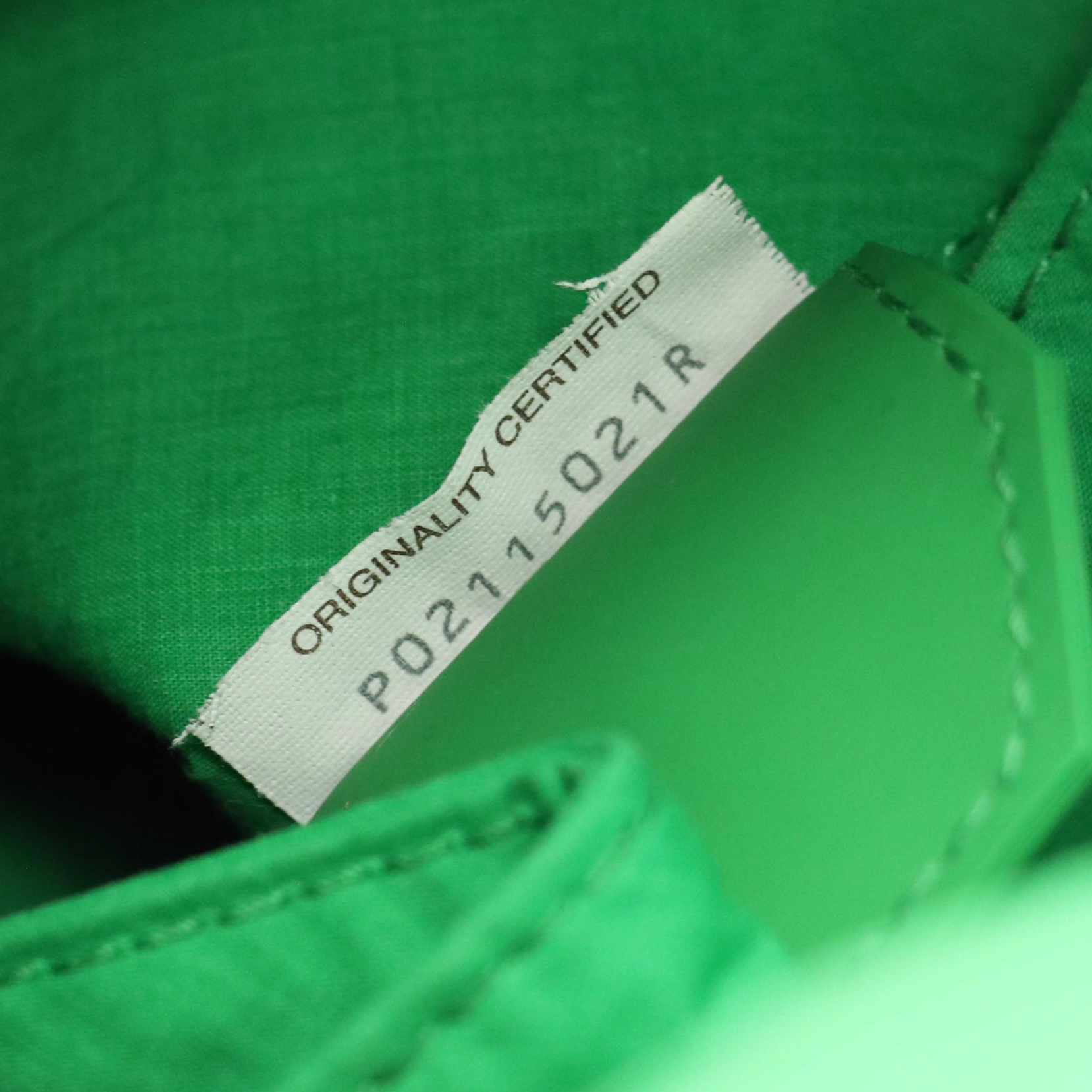 Bottega Veneta Intrecciato Pattern Rubber Tote