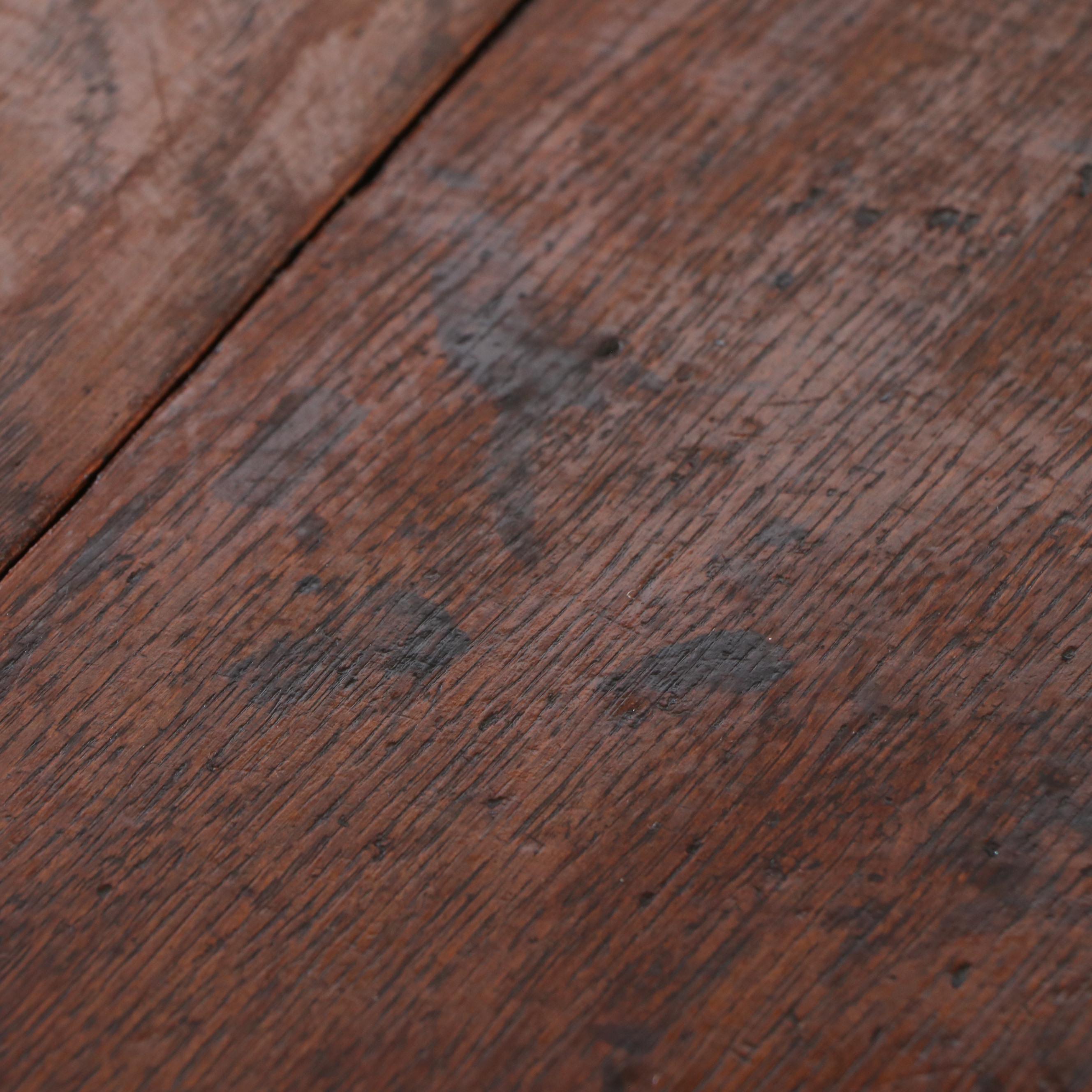 Queen Anne Style Oak Drop-Leaf Table