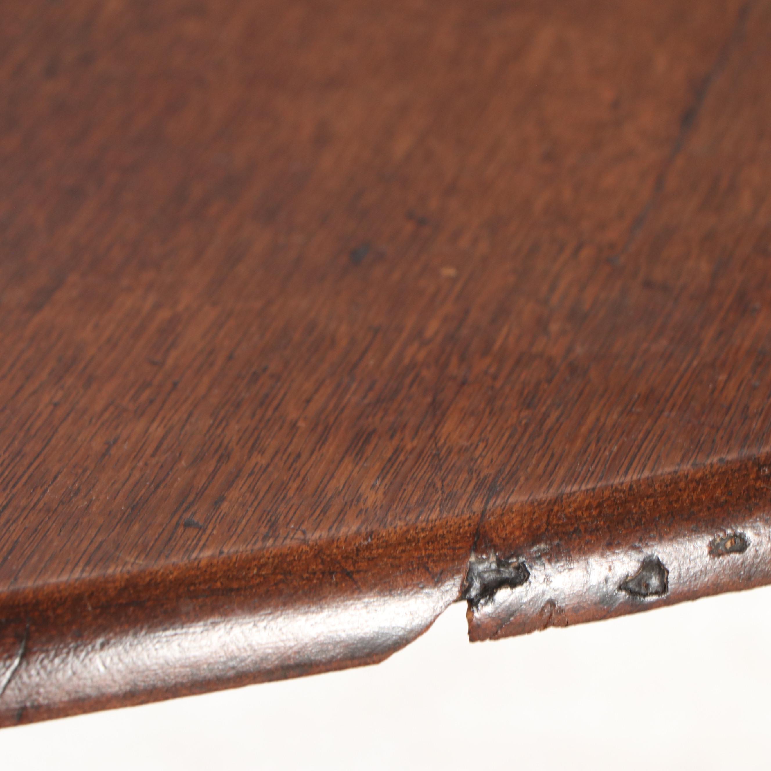 Queen Anne Style Oak Drop-Leaf Table