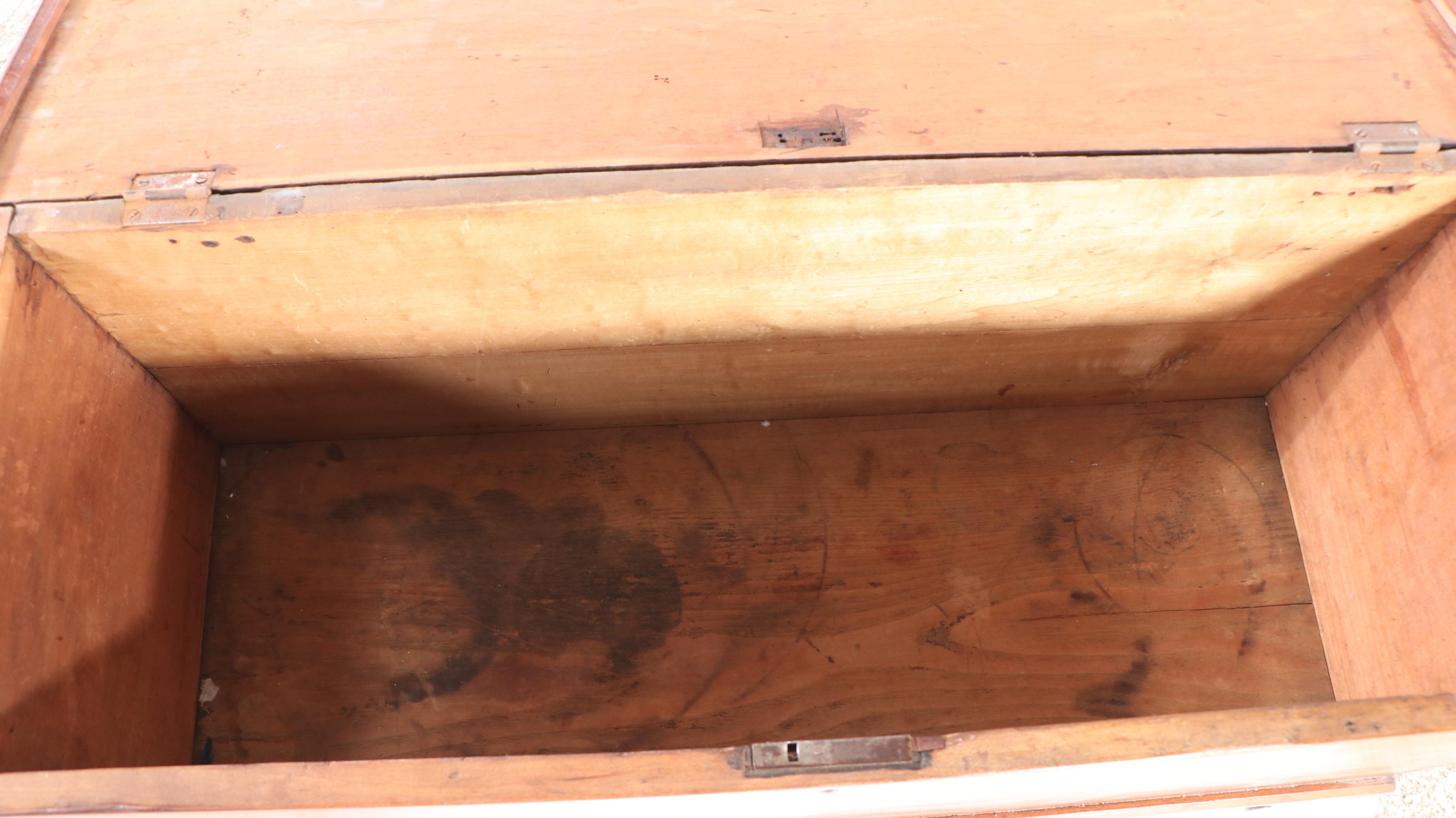 Shaker Style Wooden Blanket Chest