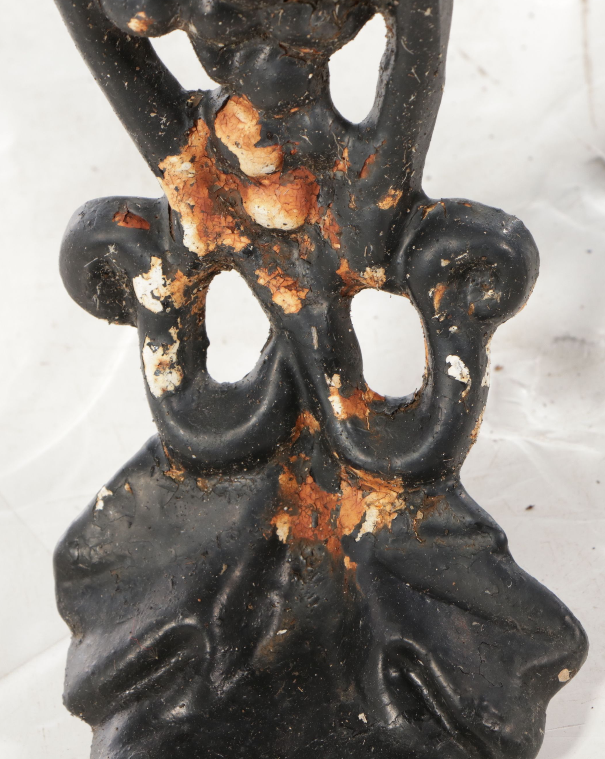 Pair of Victorian Style Painted Cast Metal Grapevine Garden Seats, 20th Century