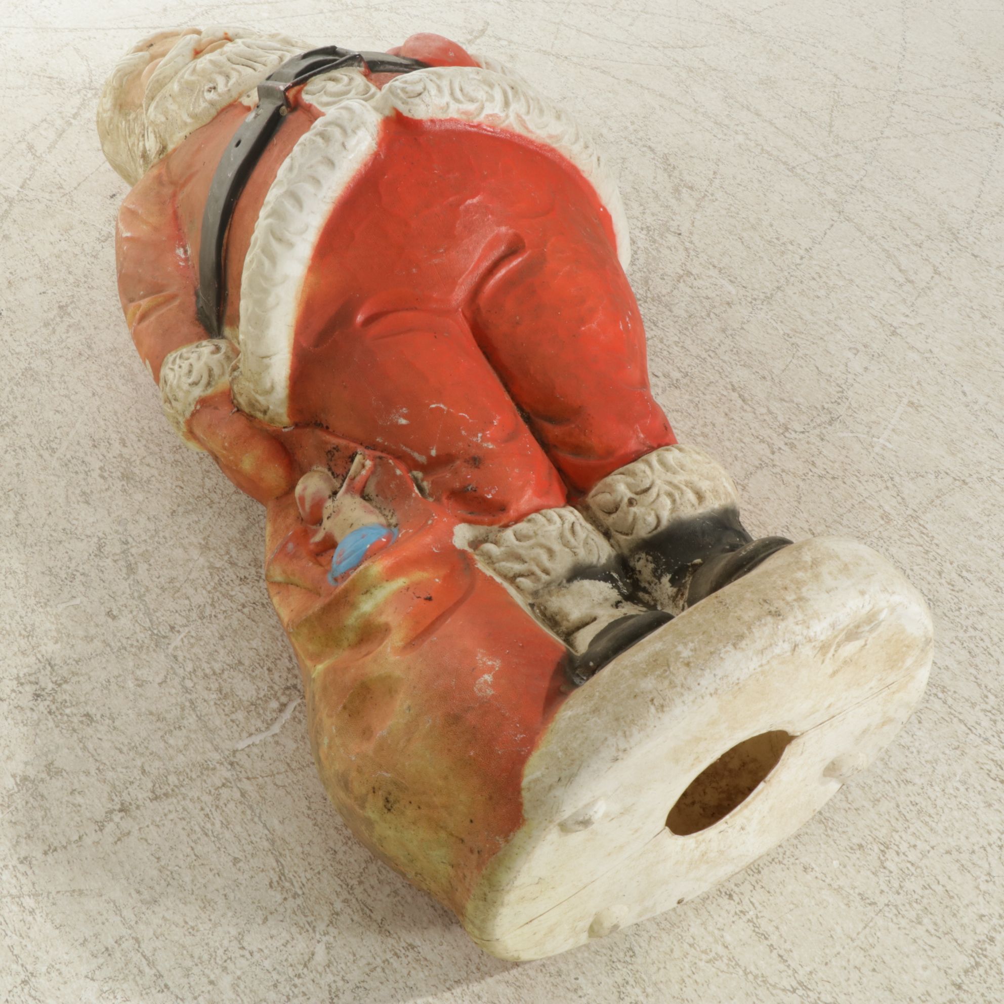 Painted Molded Plastic Santa Claus Christmas Lawn Decoration