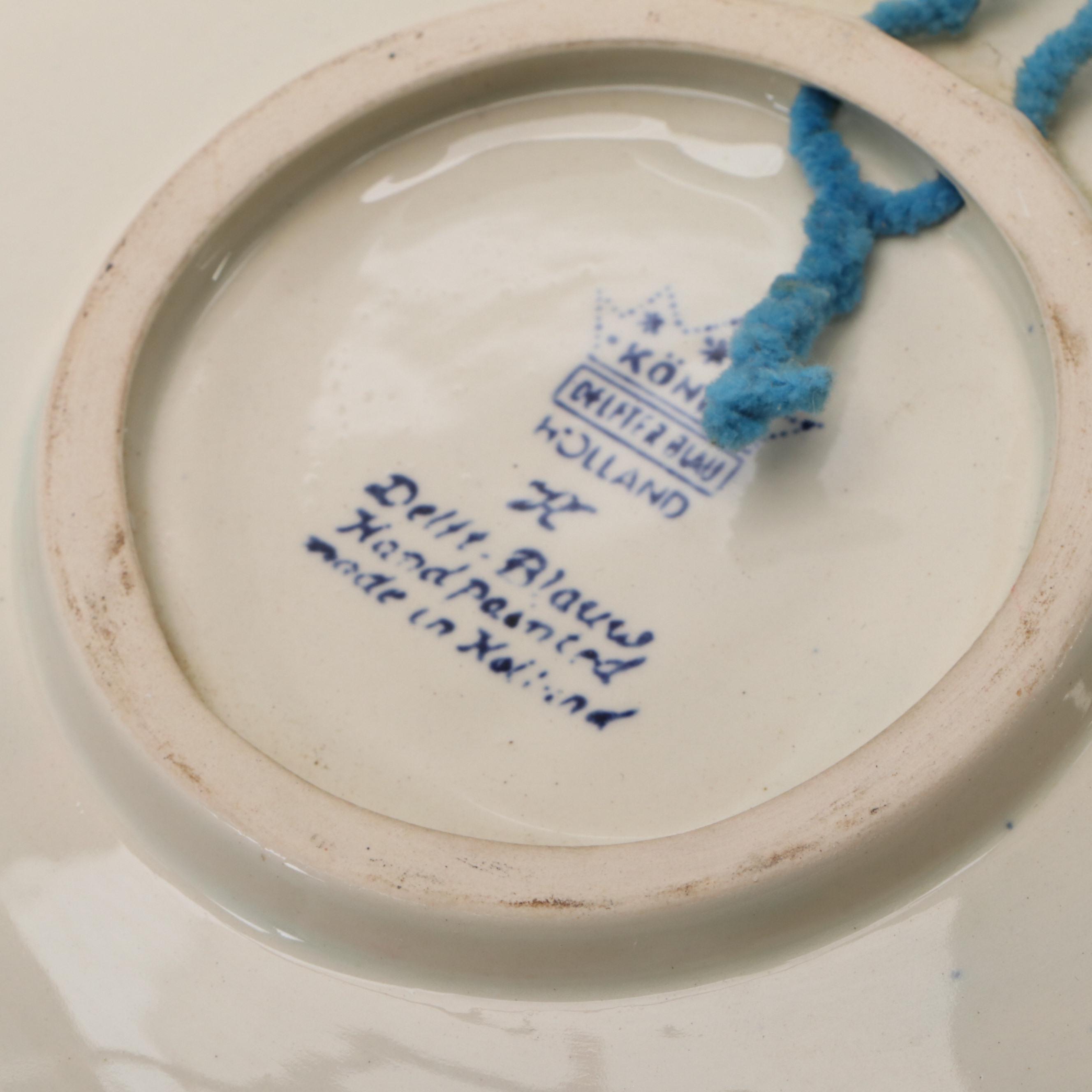 König Delfter Blau and V.K. Delfts Dutch Annual Christmas Plates, Late 20th C