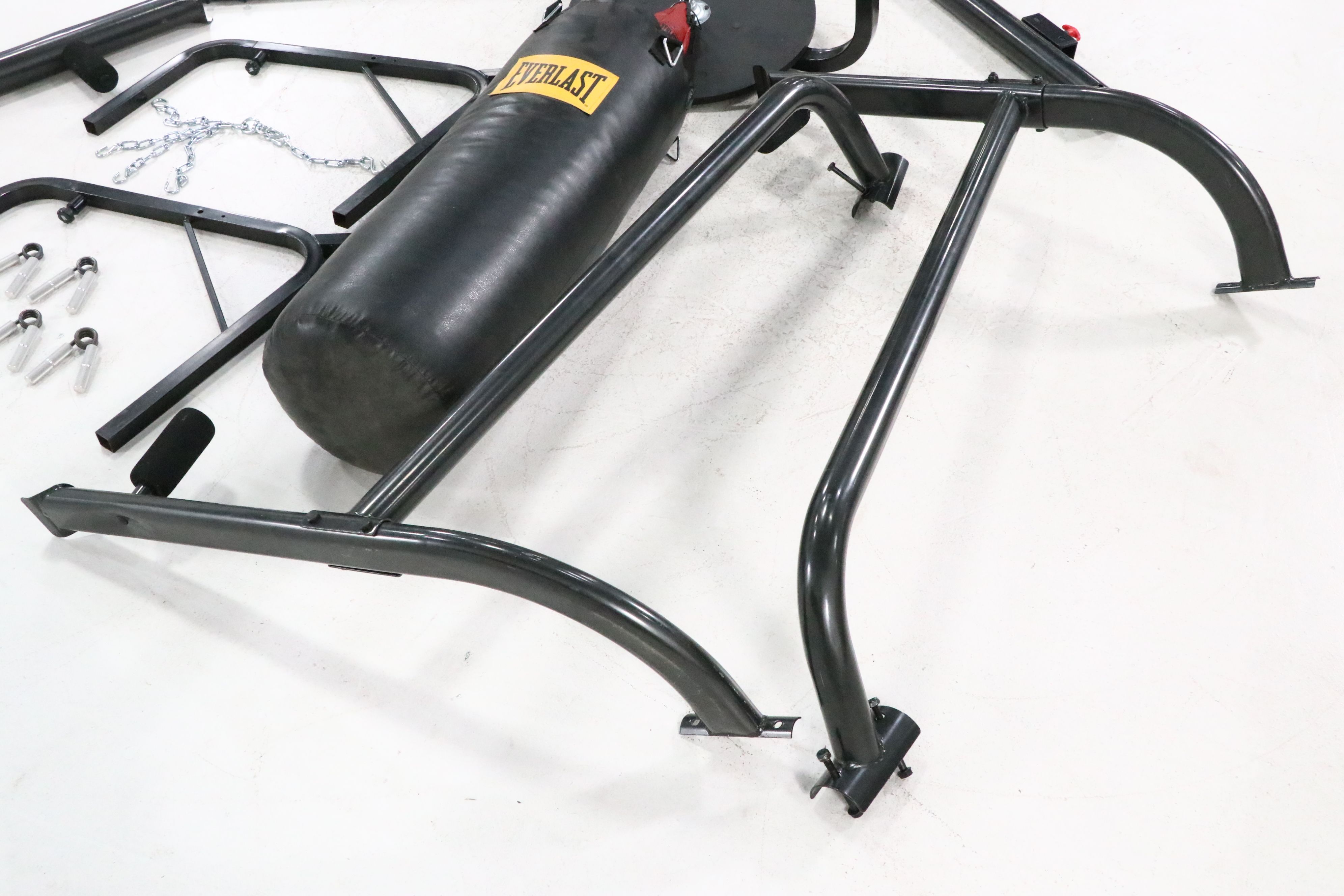 Everlast Punching Bag with Hand-Grips