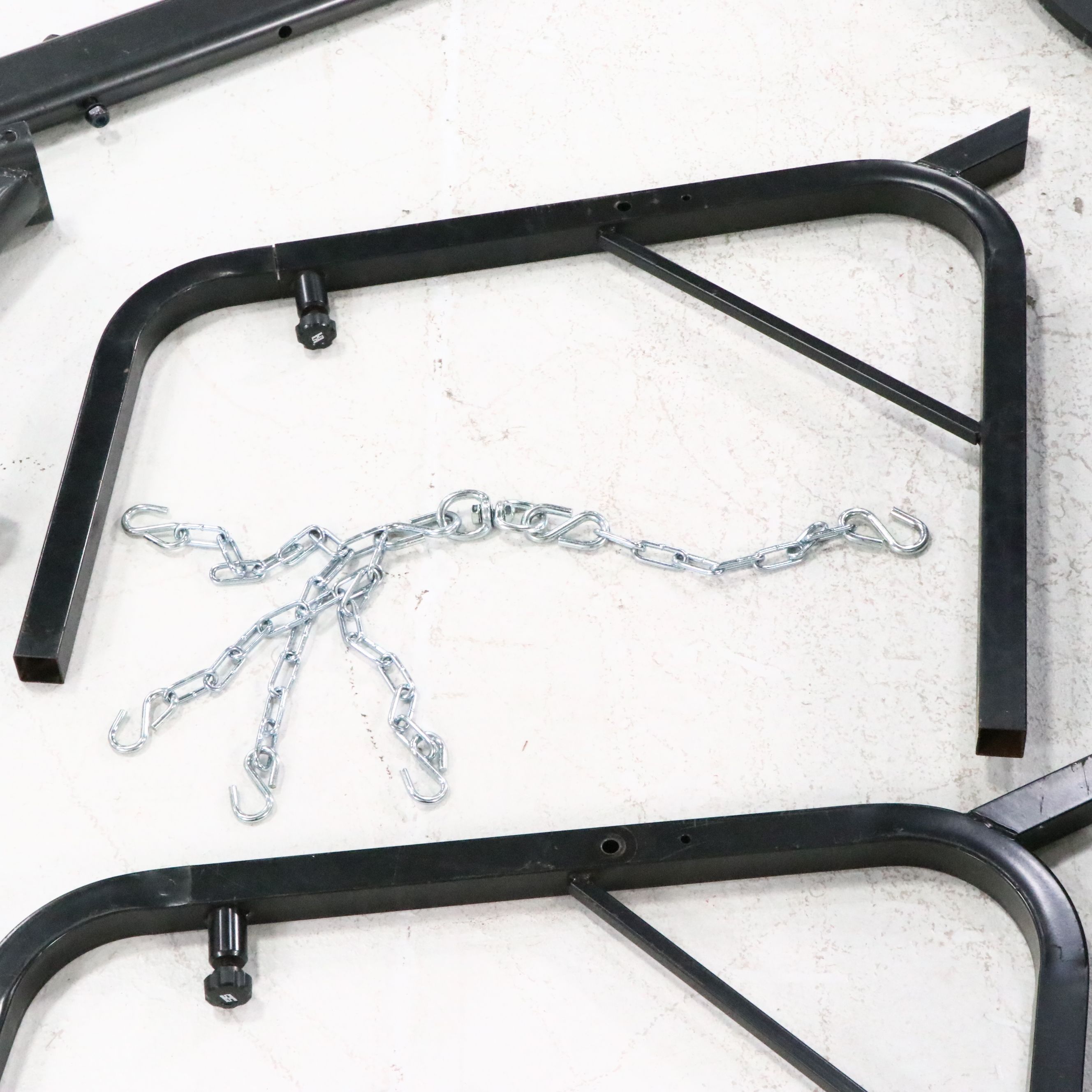 Everlast Punching Bag with Hand-Grips